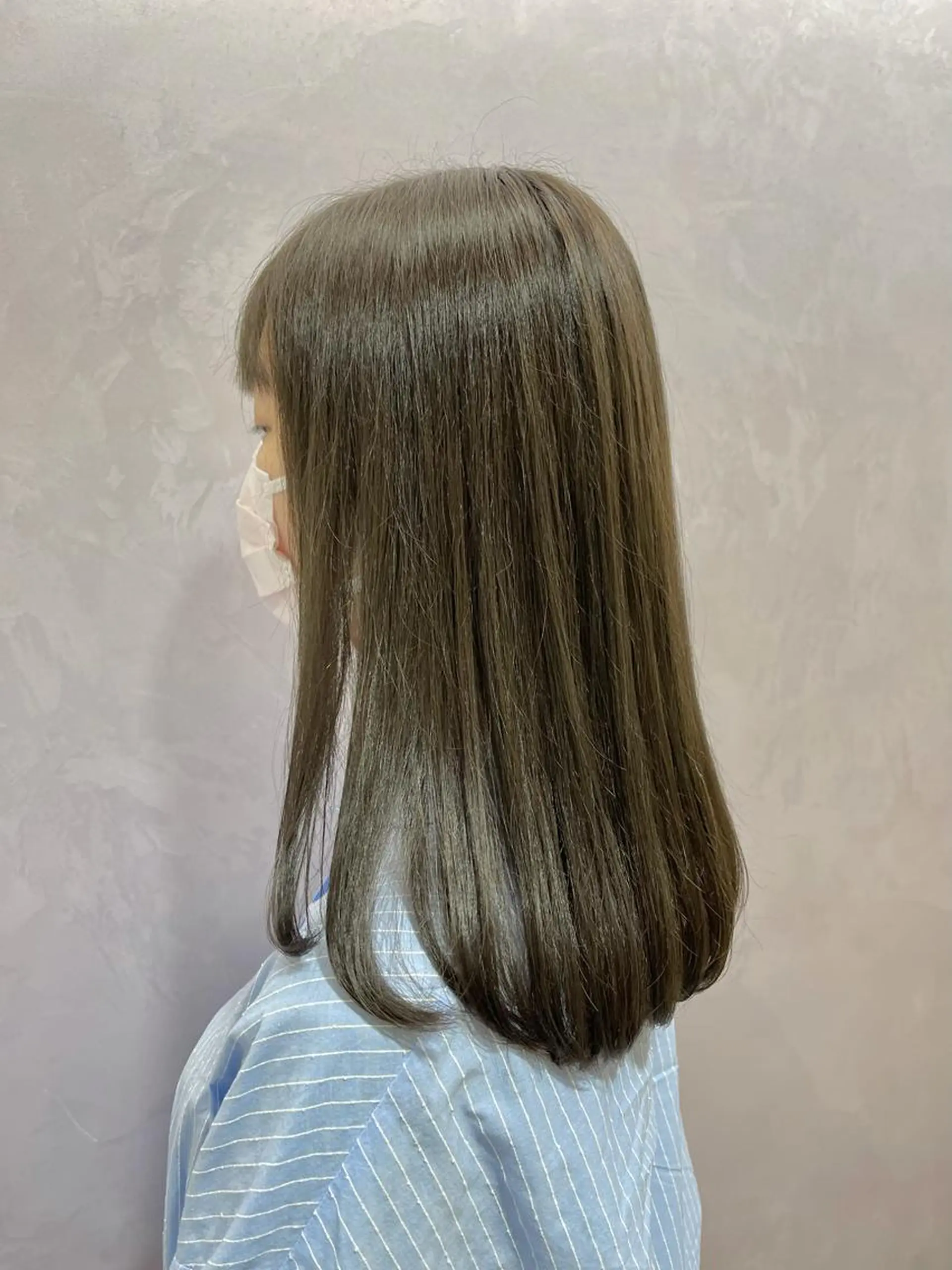 ロング ヘアカラー 丸山 亜加理のヘアスタイル