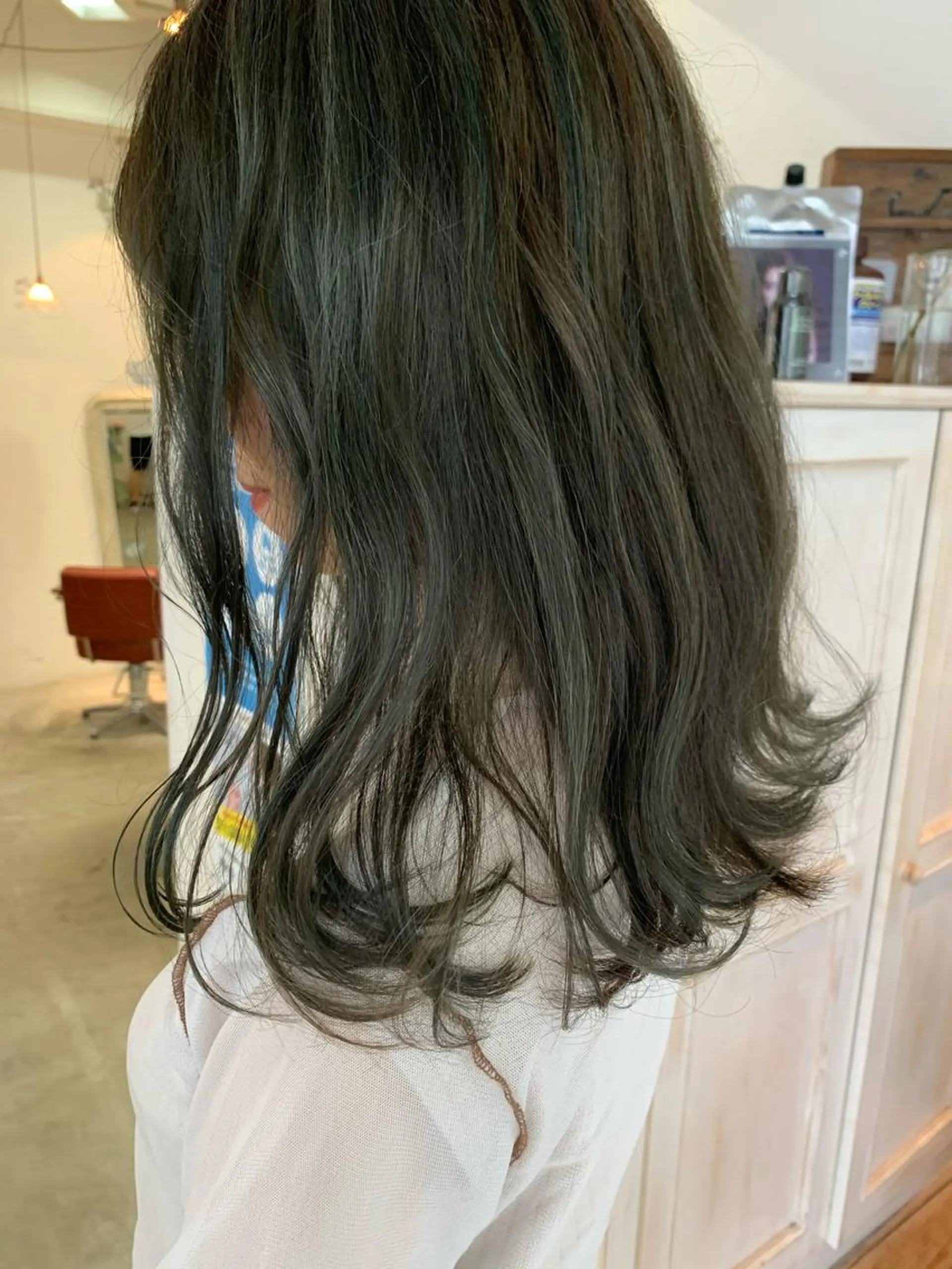 セミロング カラー カット ヘアカラー fio マナミのヘアスタイル