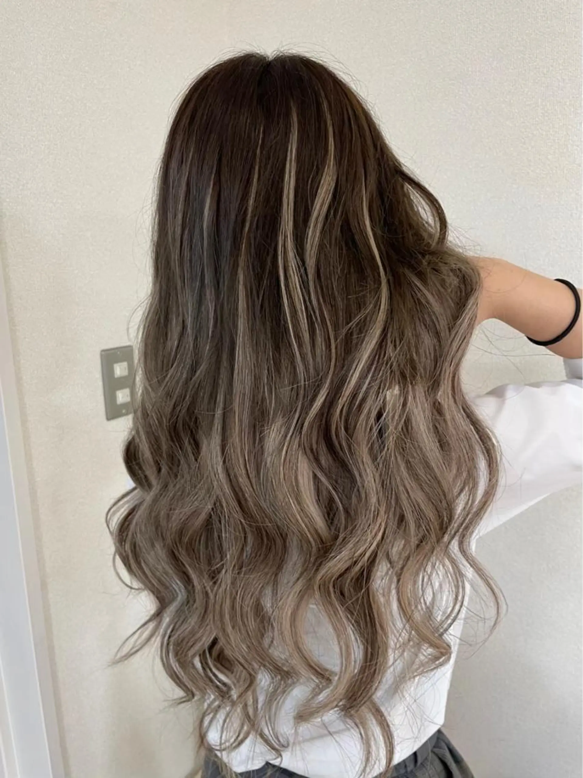 ロング カラー エクステ×ハイトーン 🌈KEISUKEのヘアスタイル