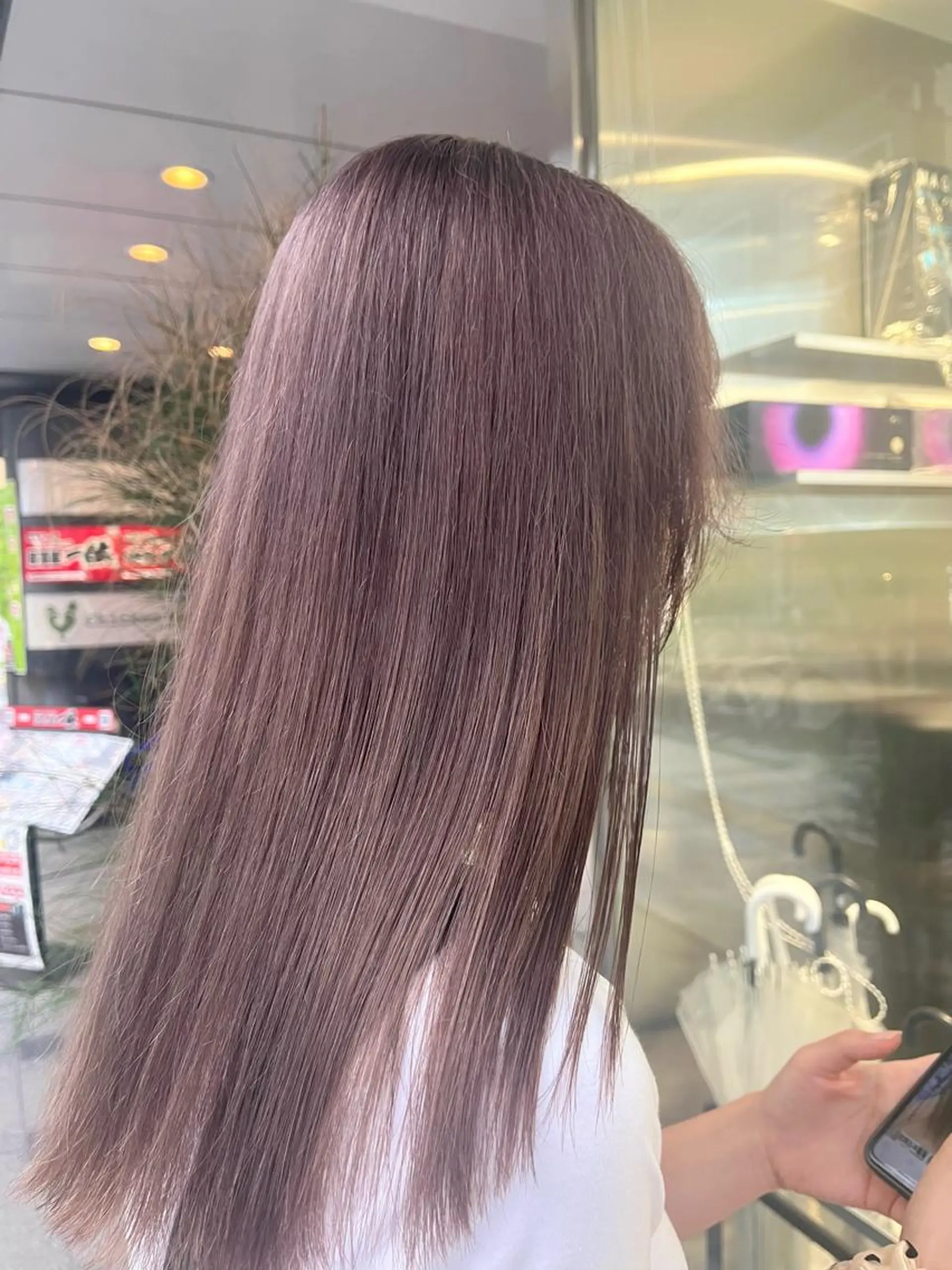 ロング カラー ネイル ベージュカラー ブリーチ ラベンダーカラー ラベンダーベージュ ヘアカラー mai🤍縮毛酸性ス トレート/アイリストのヘアスタイル
