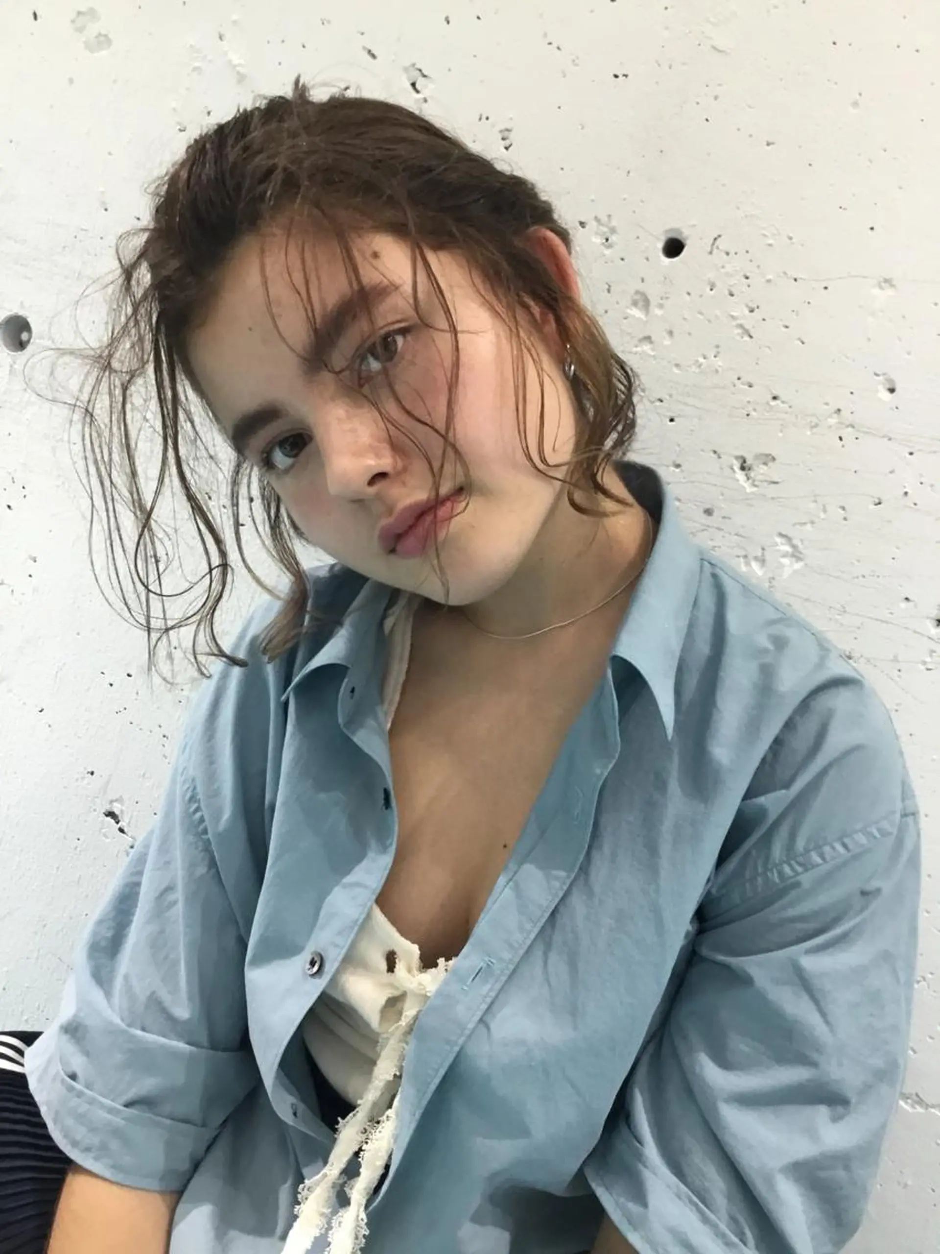 ヘアアレンジ ヘアセット 💓パーマ，💗 レイヤーカットのヘアスタイル