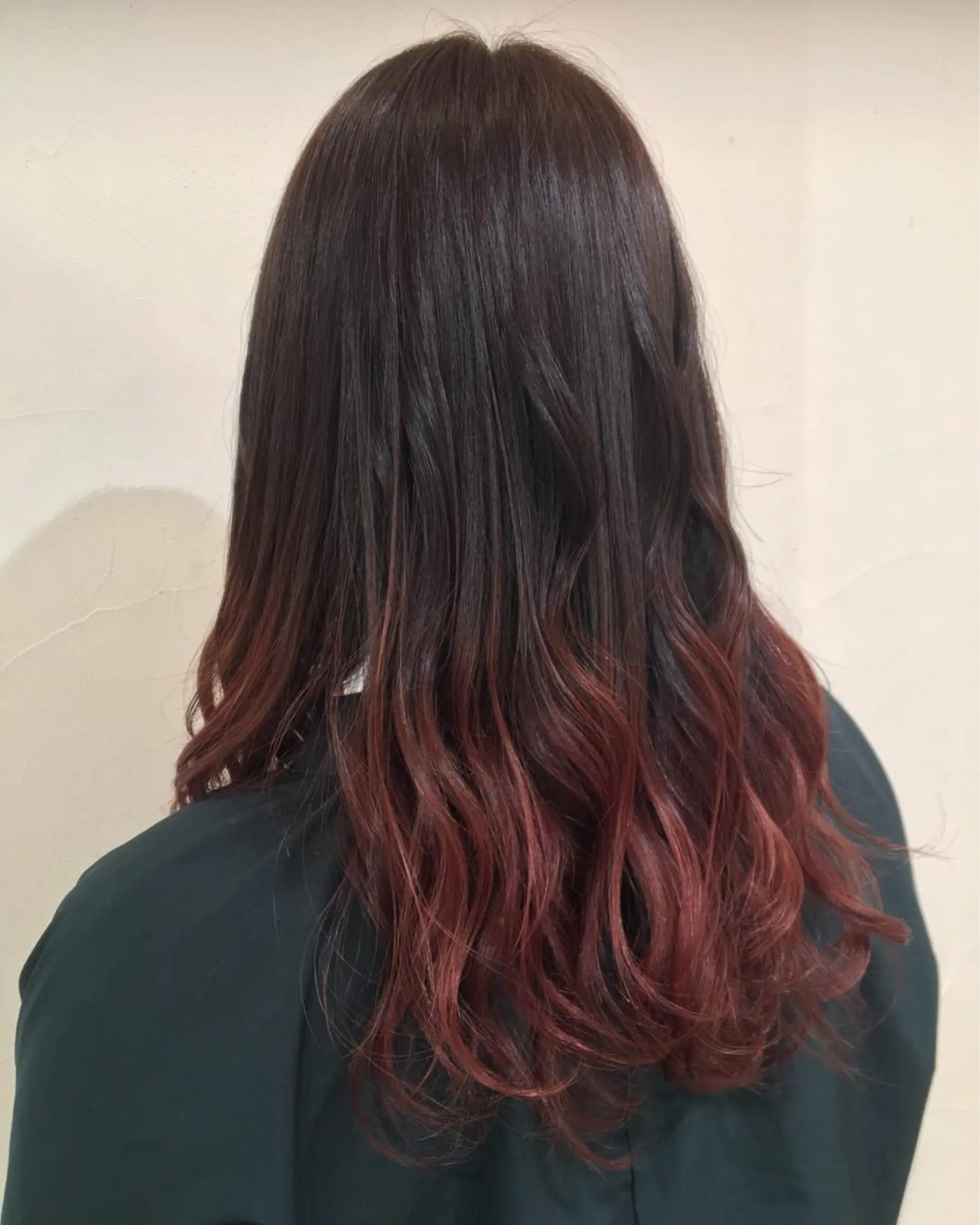 ロング カラー カット ヘッドスパ 乳井 悠香のヘアスタイル