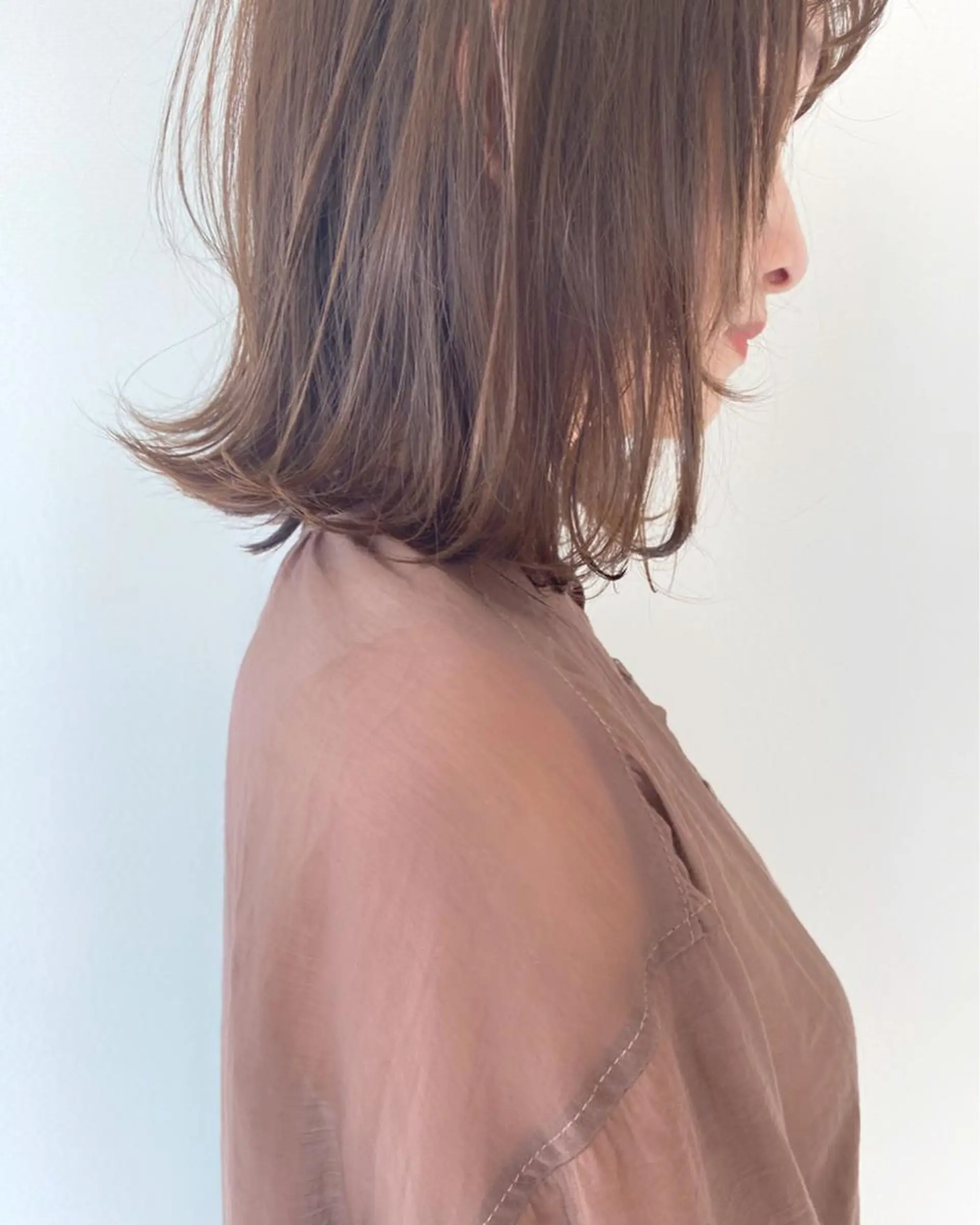 ミディアム カラー ボブレイヤー ブラウンカラー ボブ レイヤーカット ボブ・レイヤーカット 吉敷航一のヘアスタイル