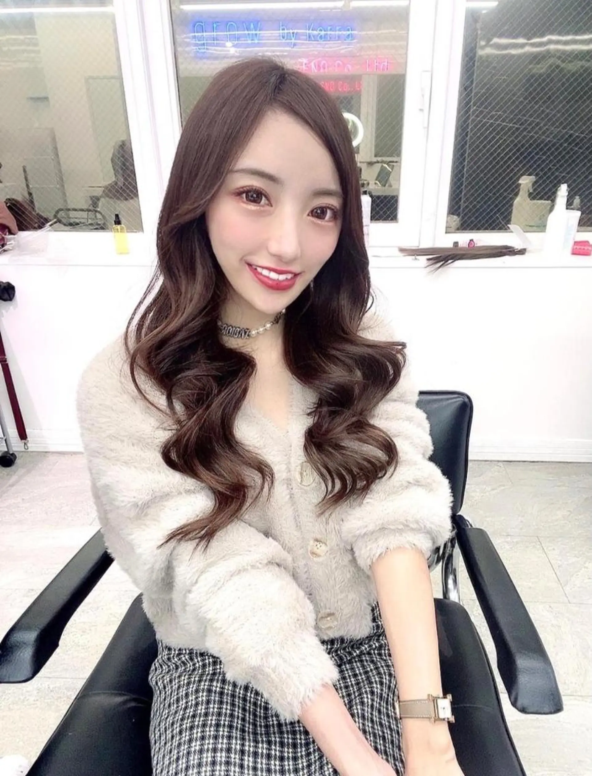 セミロング カラー ヘアカラー エクステ 韓国特化 BIZEのヘアスタイル