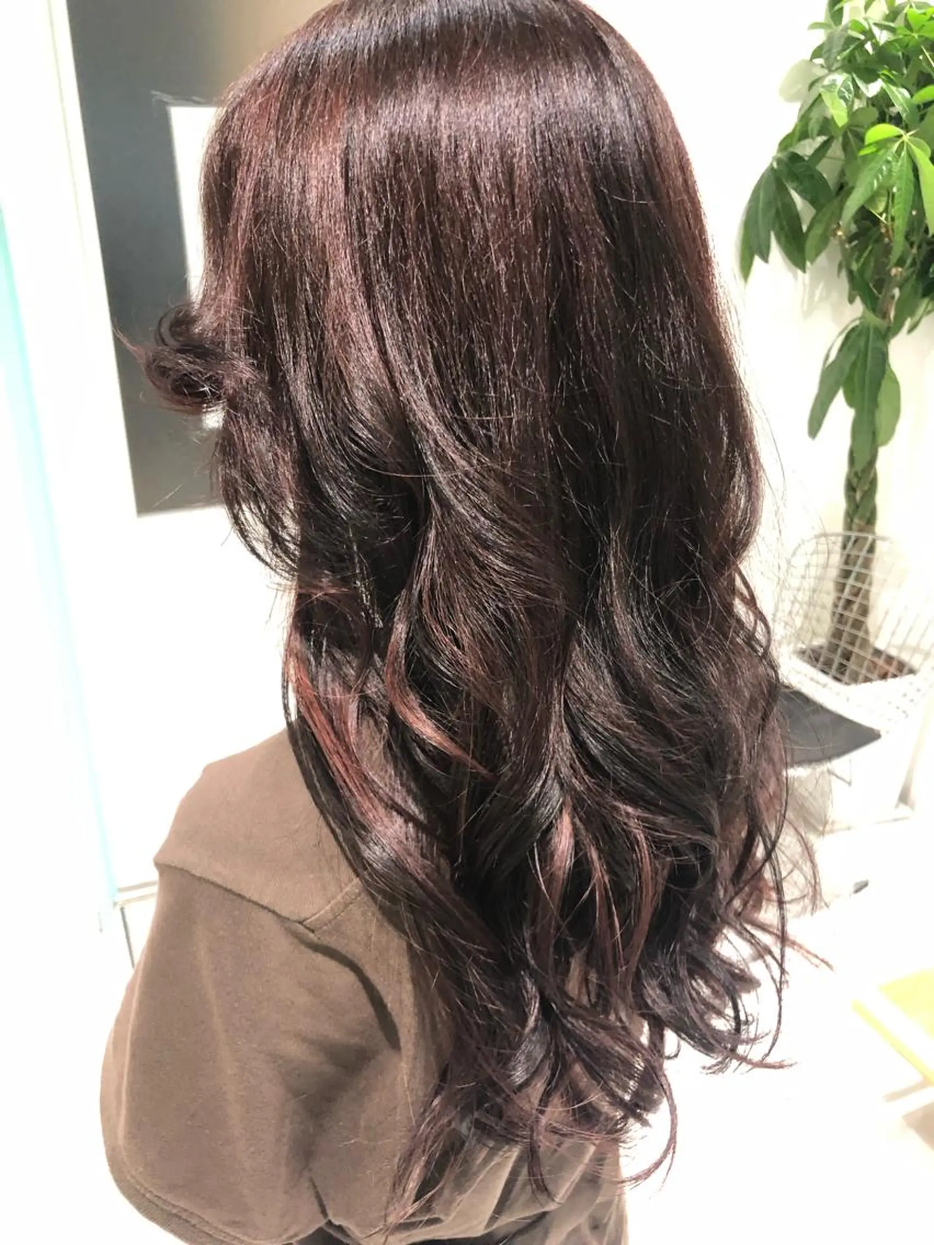 ロング カラー ハイライトカラー ピンクカラー ハイライト 増田 結莉のヘアスタイル