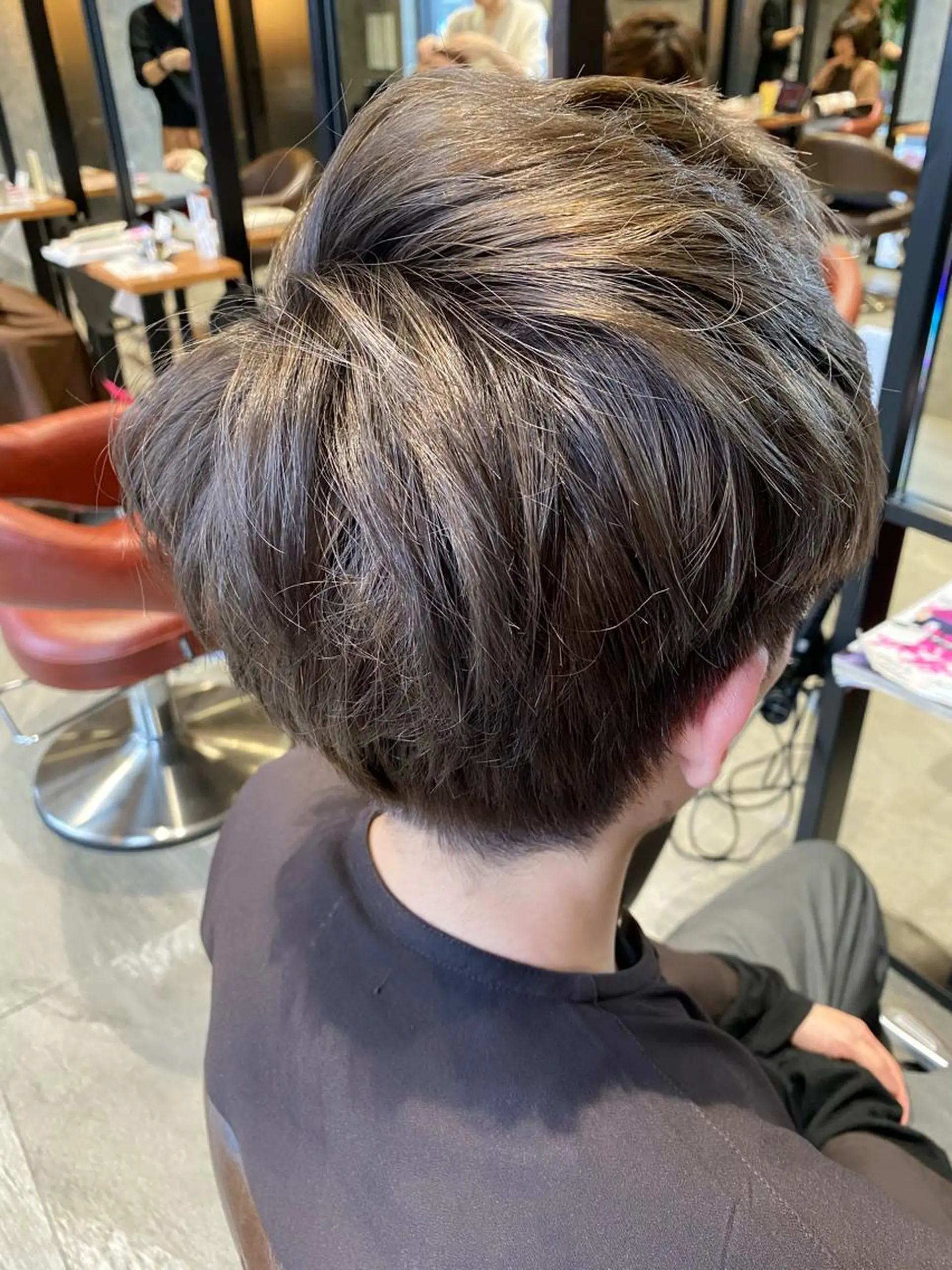 ショート カラー メンズ メンズブリーチ ブリーチ ヘアカラー トリートメント earth尾形美穂 🫧髪質改善縮毛🫧のヘアスタイル