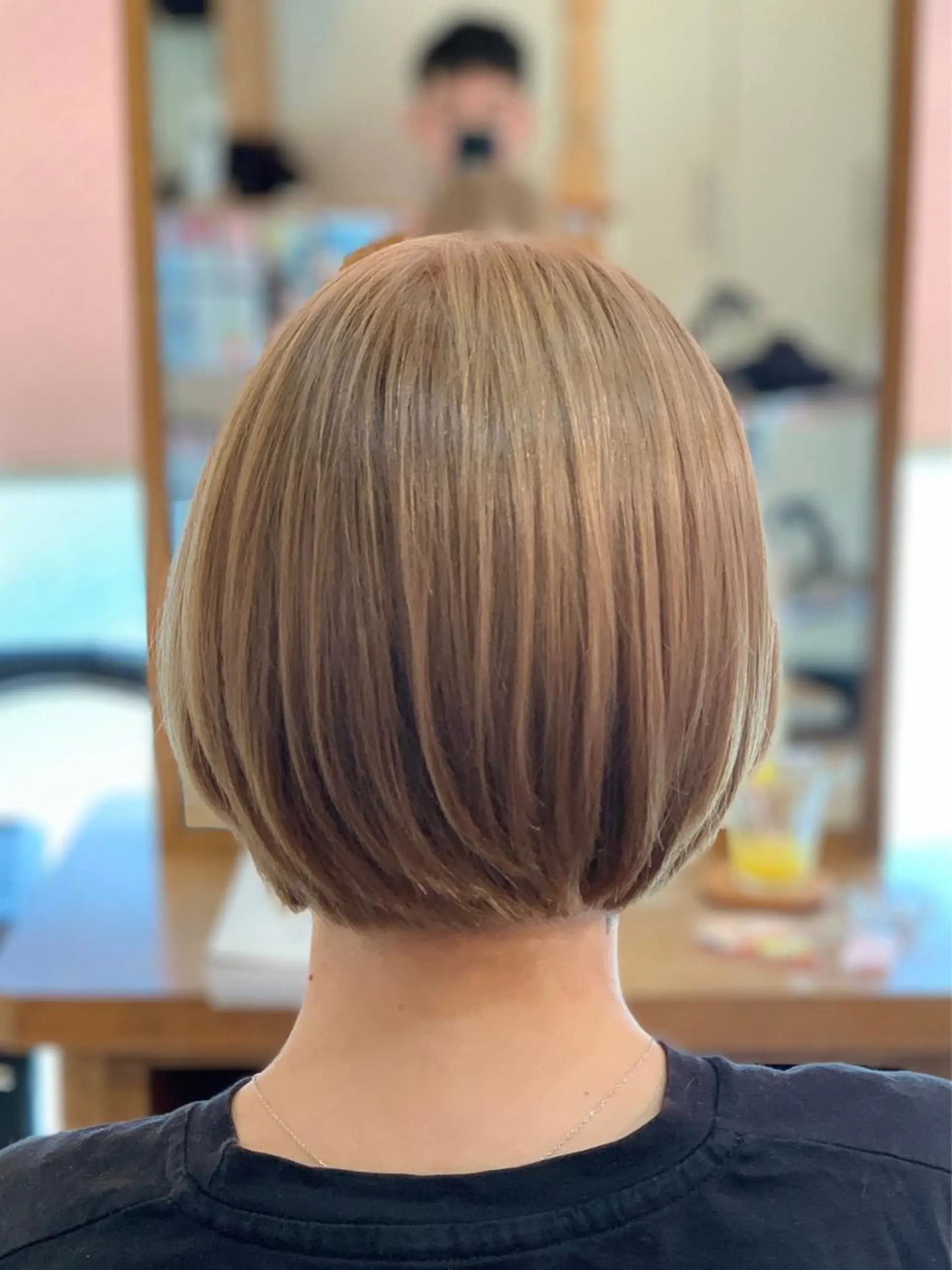 ミディアム カラー ブリーチ 四ッ井 翔のヘアスタイル