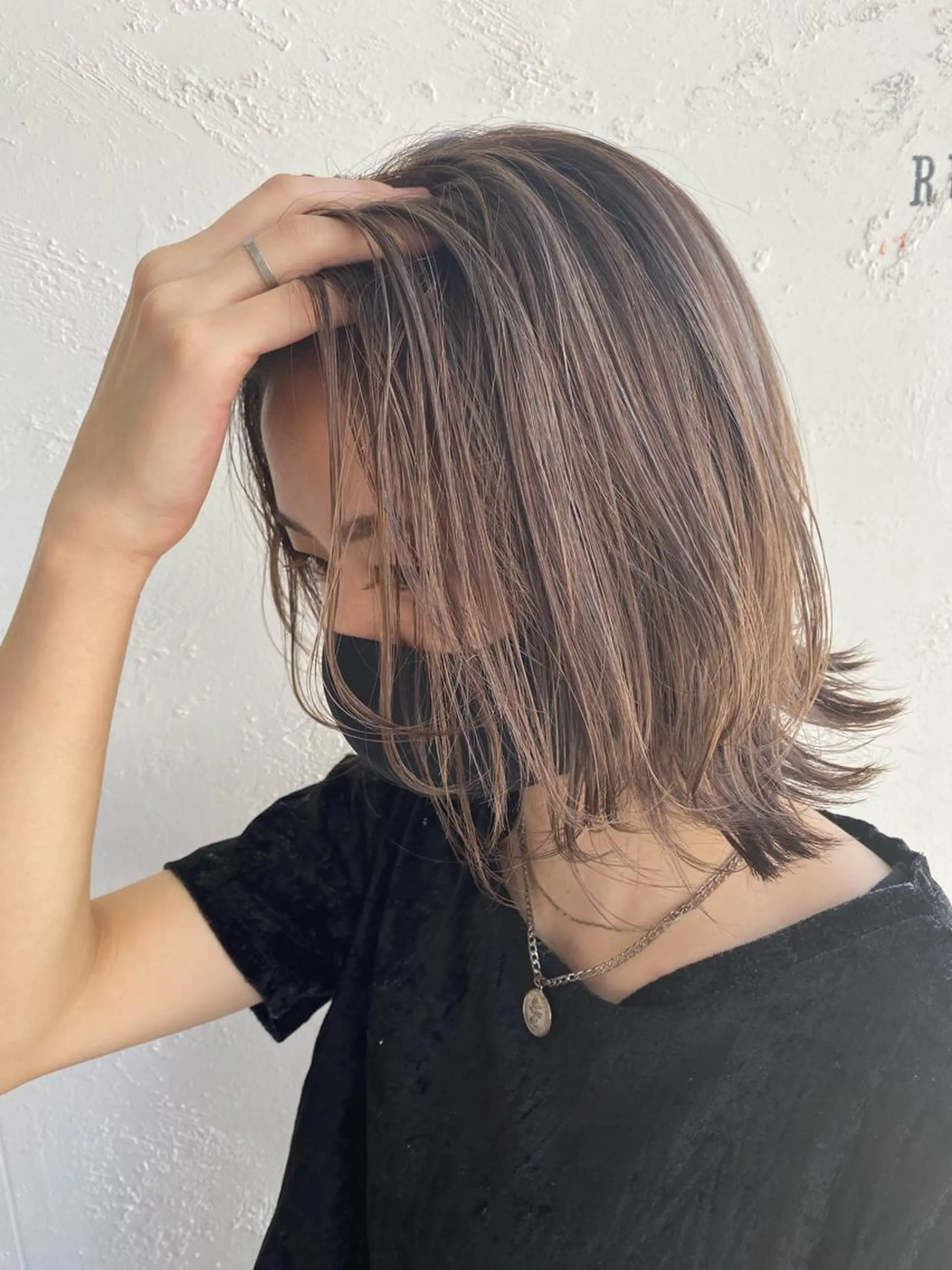 ミディアム カラー ヘアアレンジ 透明感カラー ハイライトカラー ハイライト カット ヘアカラー hair  space Atoz所属・東 寛道のヘアスタイル