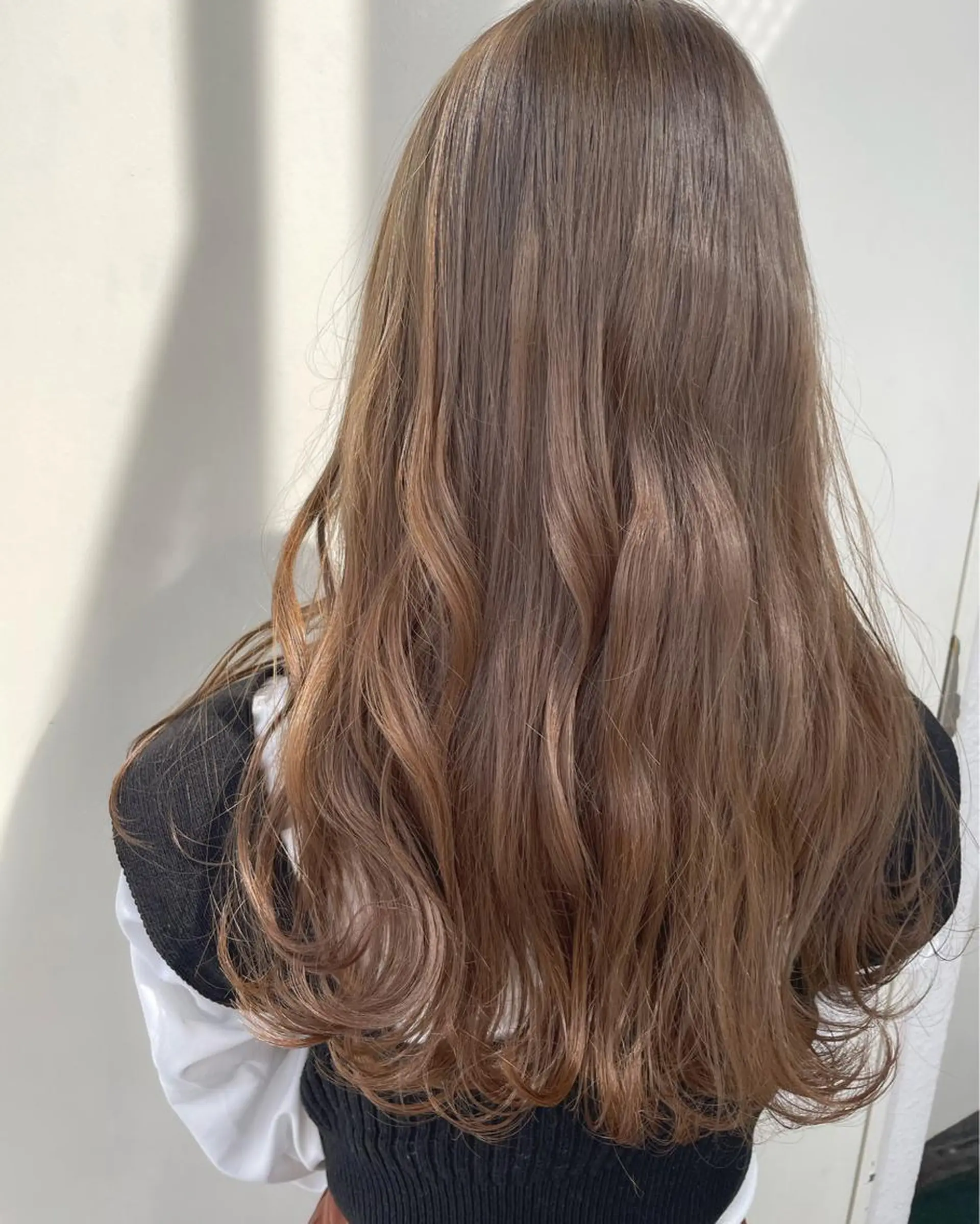 ロング カラー アディクシーカラー ベージュカラー ブリーチ イルミナカラー ミルクティーベージュ 🌿透明感ヘア 園田　朱梨🌿のヘアスタイル