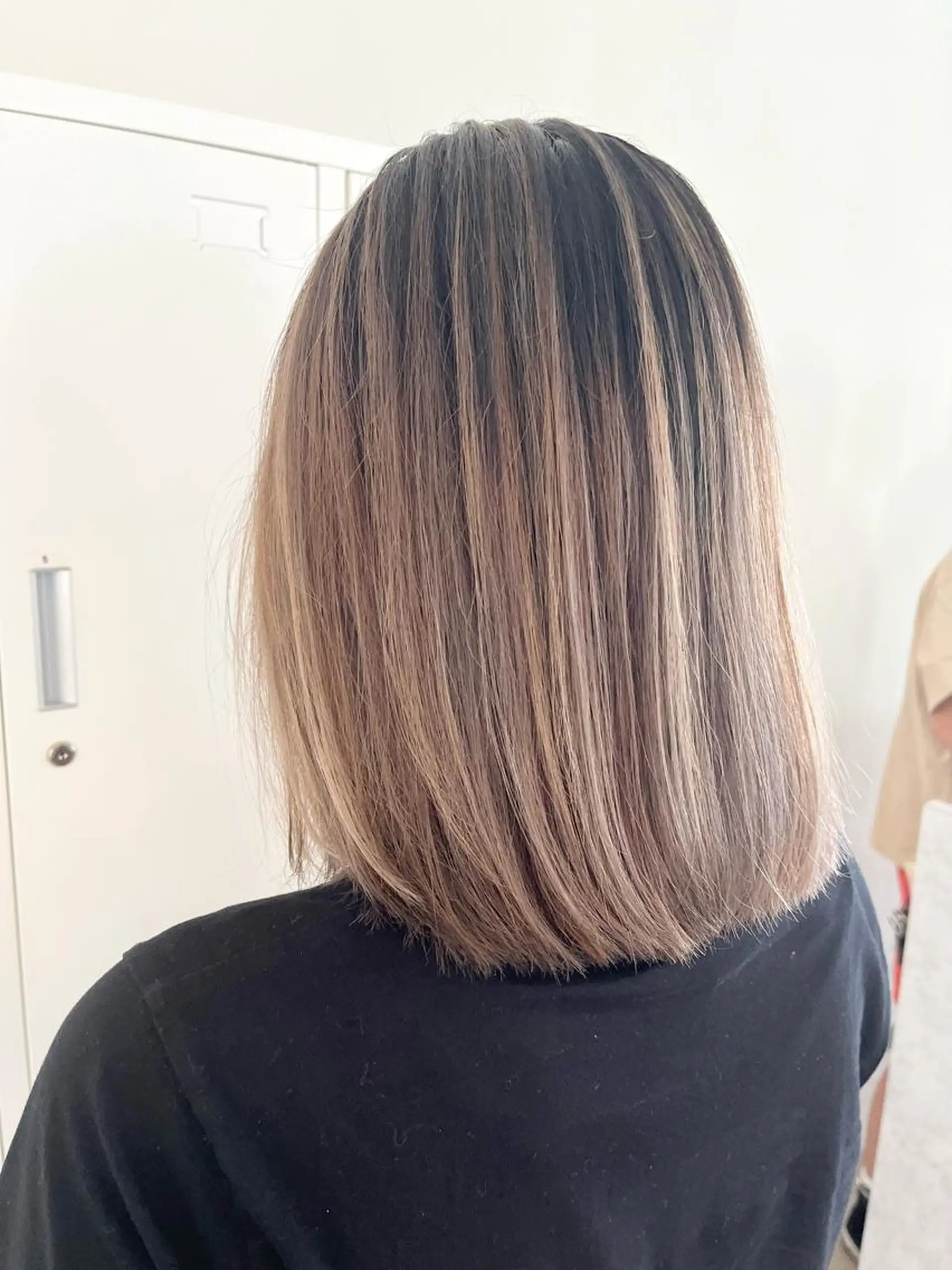 ミディアム カラー バレイヤージュ レイヤーカット Emma ecole所属・Emma ecole /栄/RIOのヘアスタイル