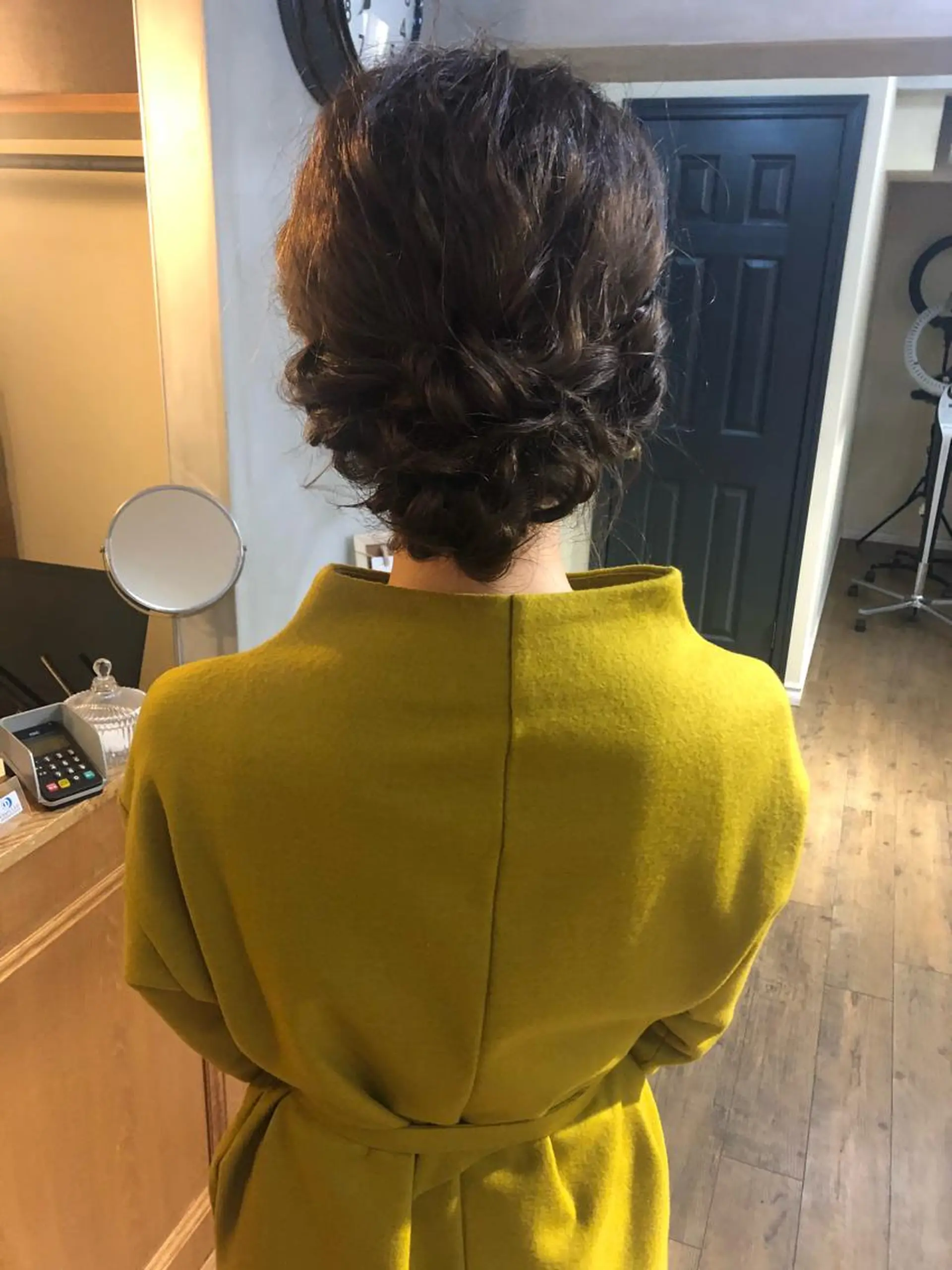 セミロング ヘアアレンジ MI NAのヘアスタイル