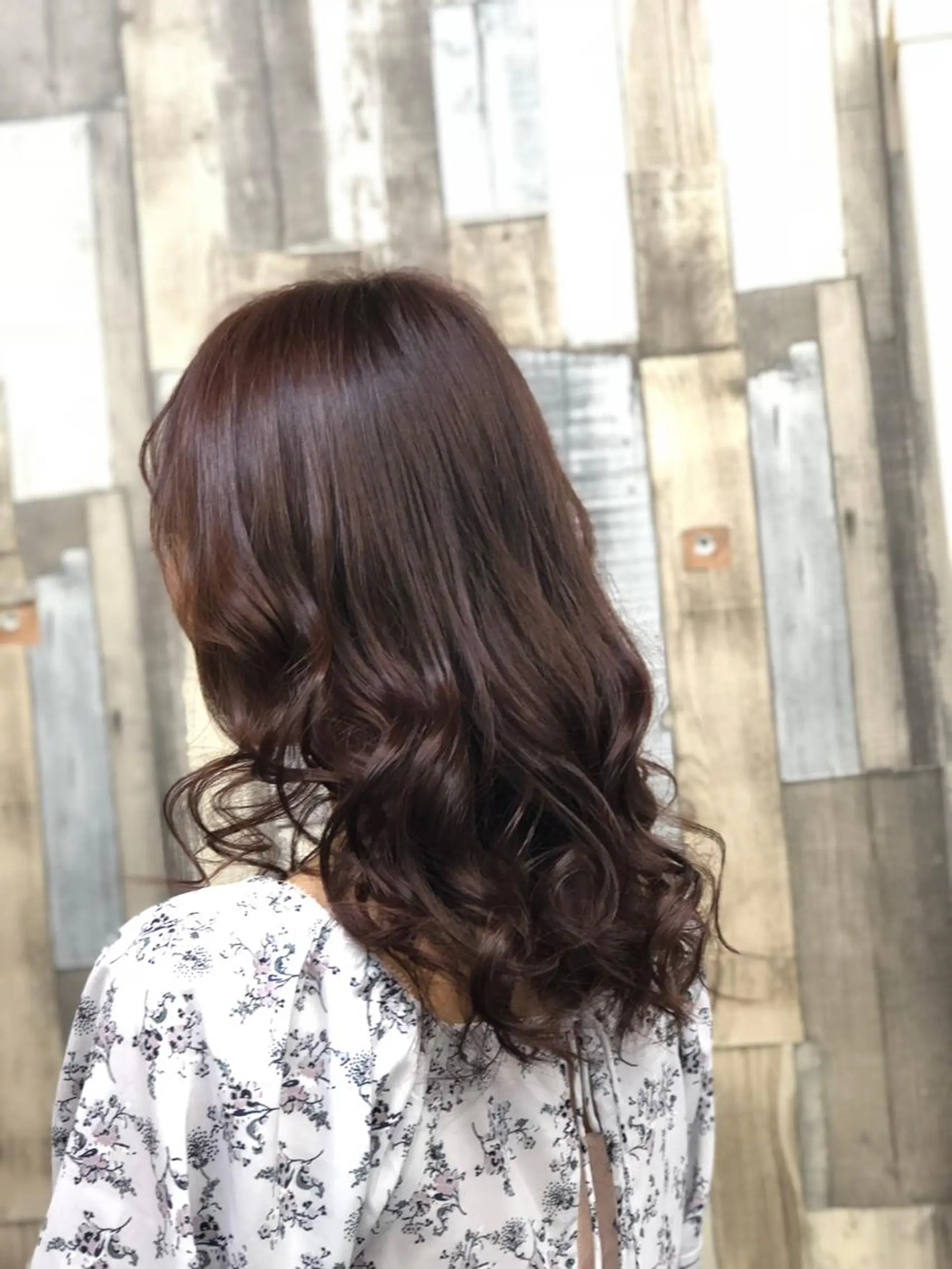 セミロング カラー パーマ ヘアアレンジ ブラウンカラー 透明感カラー 枝毛カット&髪質改善 満足NO.1岡しゃんのヘアスタイル