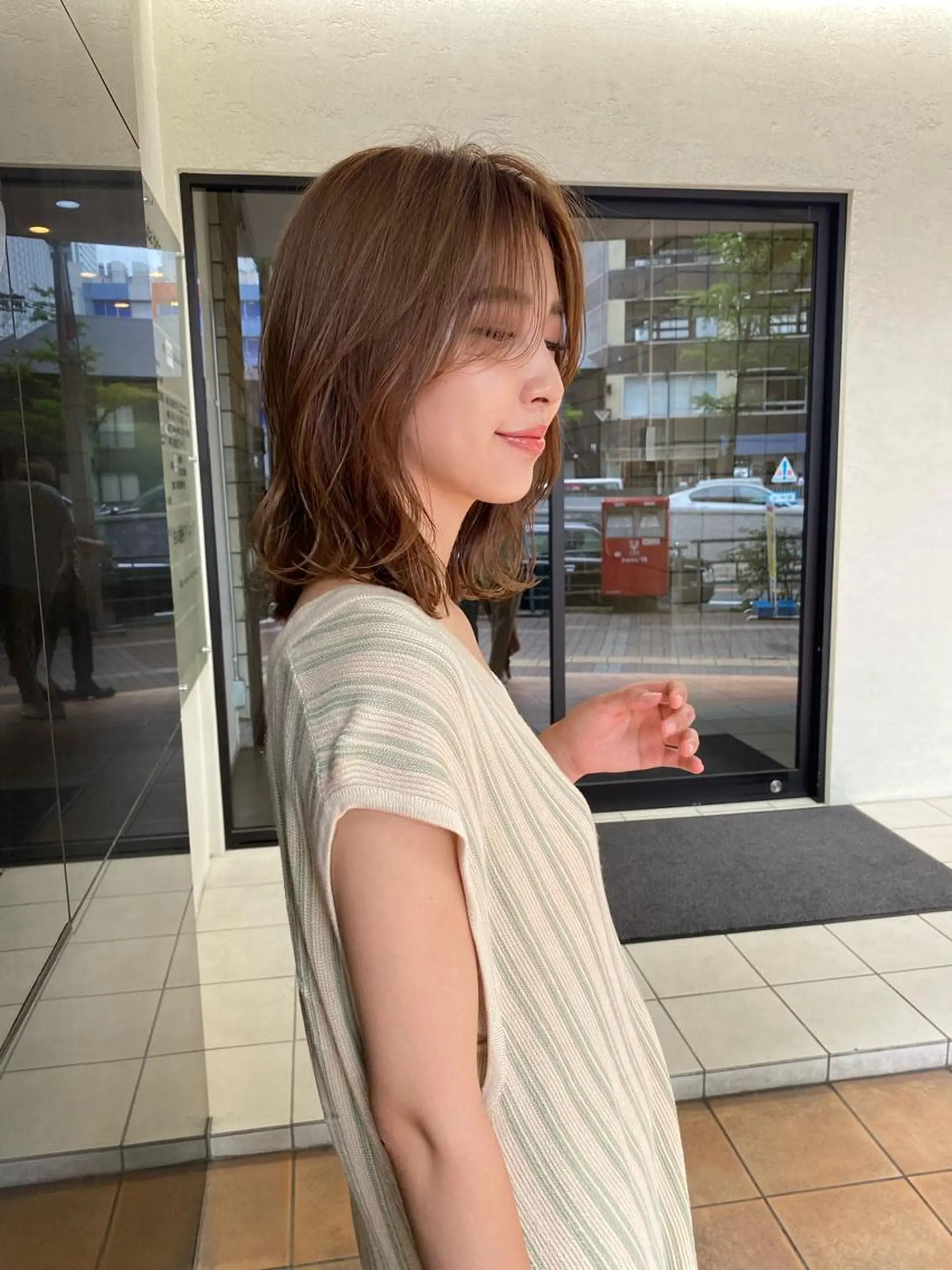 ミディアム ヘアアレンジ 顔まわりカラー特化 赤津百合絵のヘアスタイル