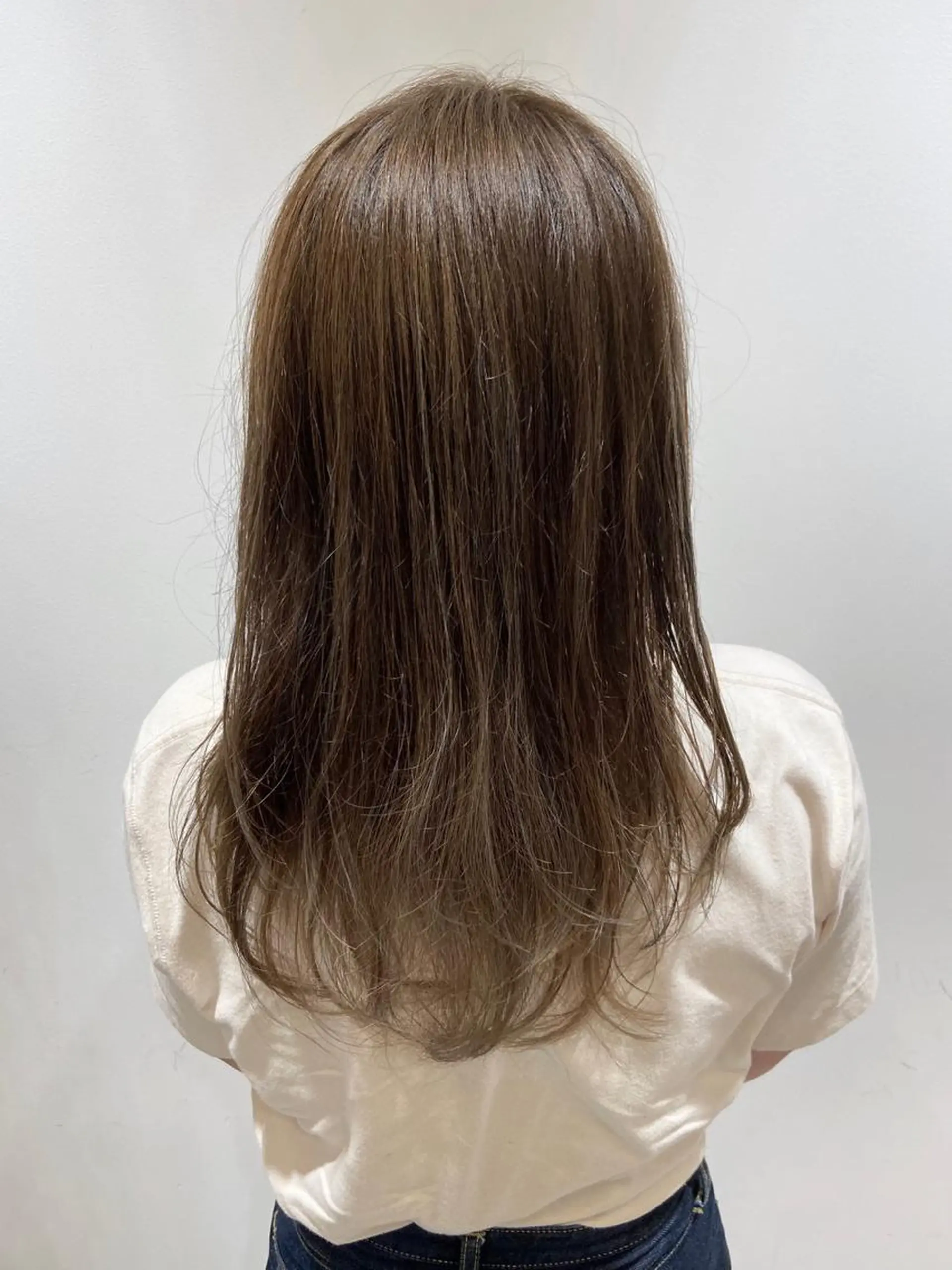 ミディアム カラー カット ヘアカラー トリートメント 🐺ウルフ/レイヤー 似合わせ‎🤍沙羅のヘアスタイル