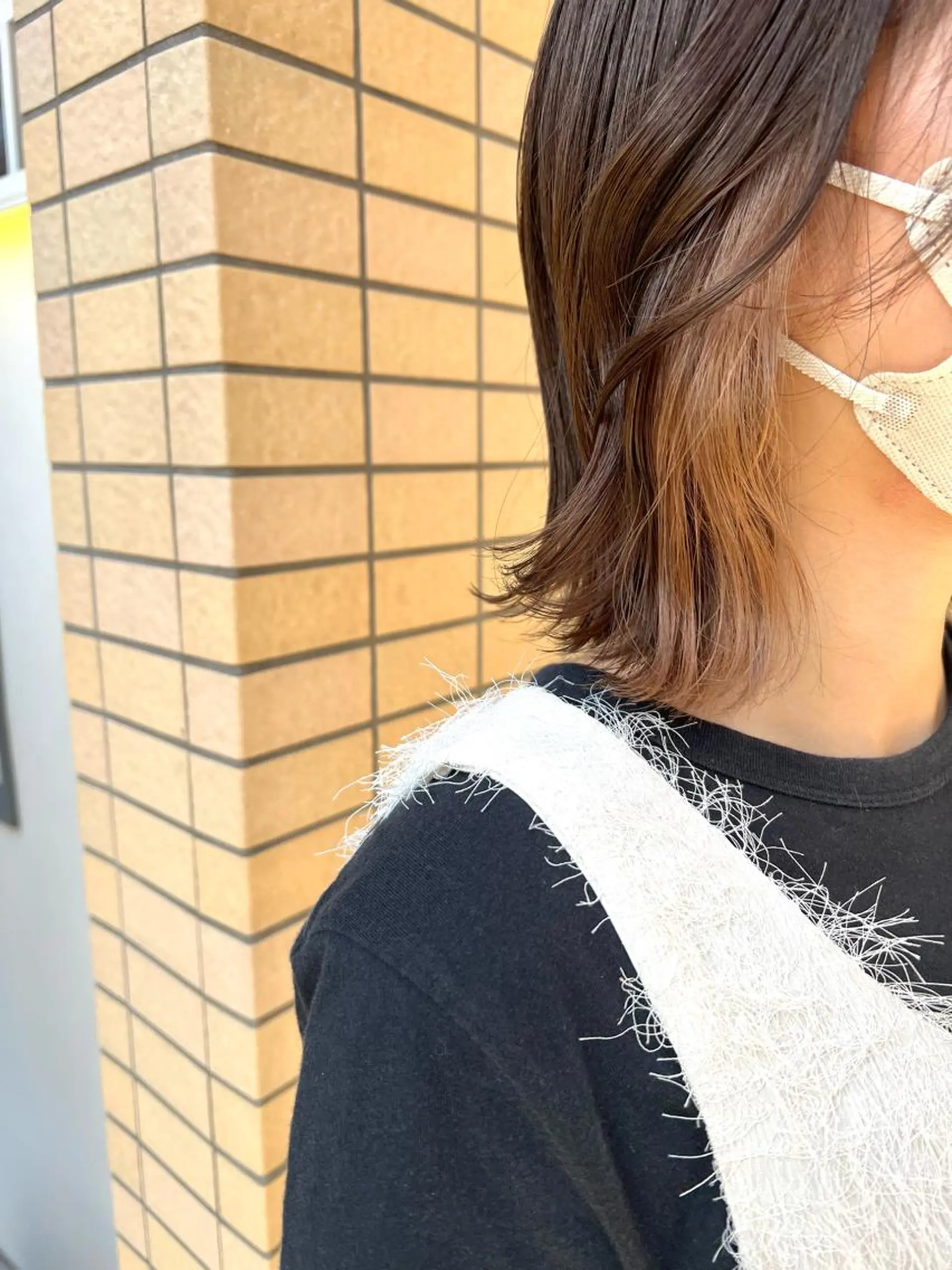 ミディアム 草野ゆずき⌇縮毛矯正 ⌇Wカラー⌇レイヤーのヘアスタイル