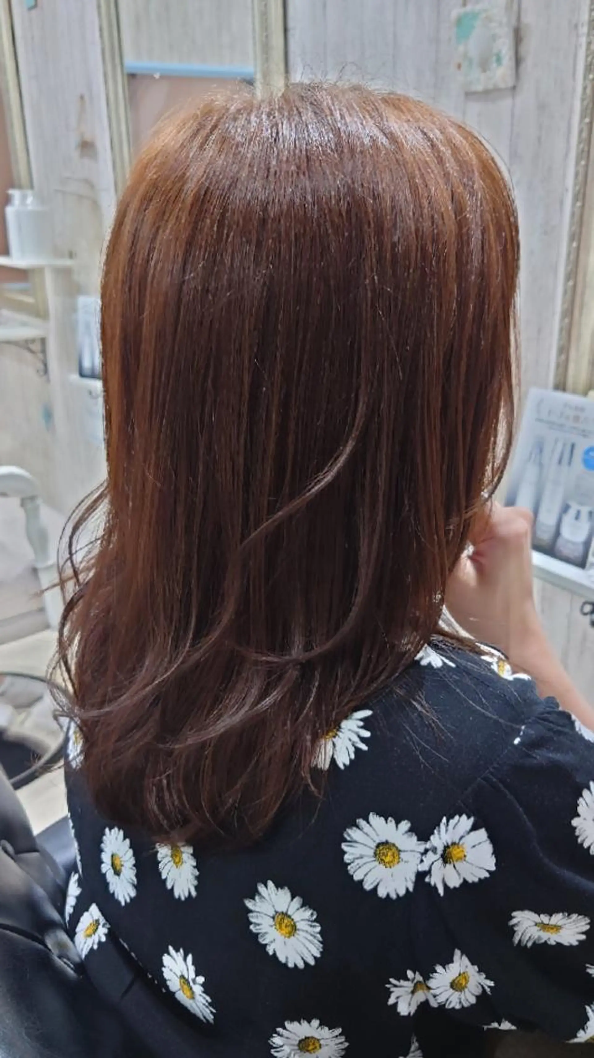 ミディアム 山崎 恵理香のヘアスタイル