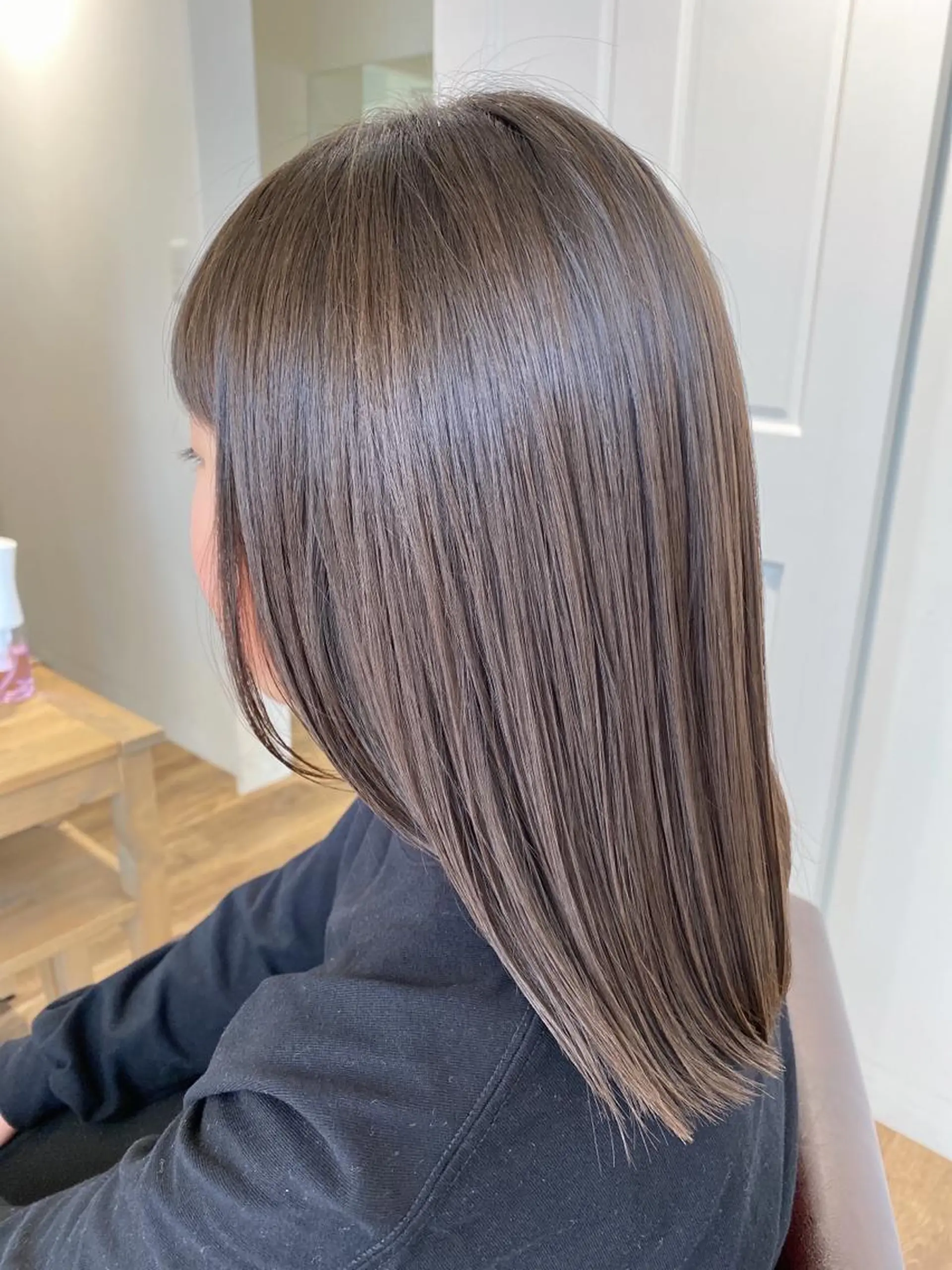 セミロング カット ハイライト⭐️上野 高広のヘアスタイル