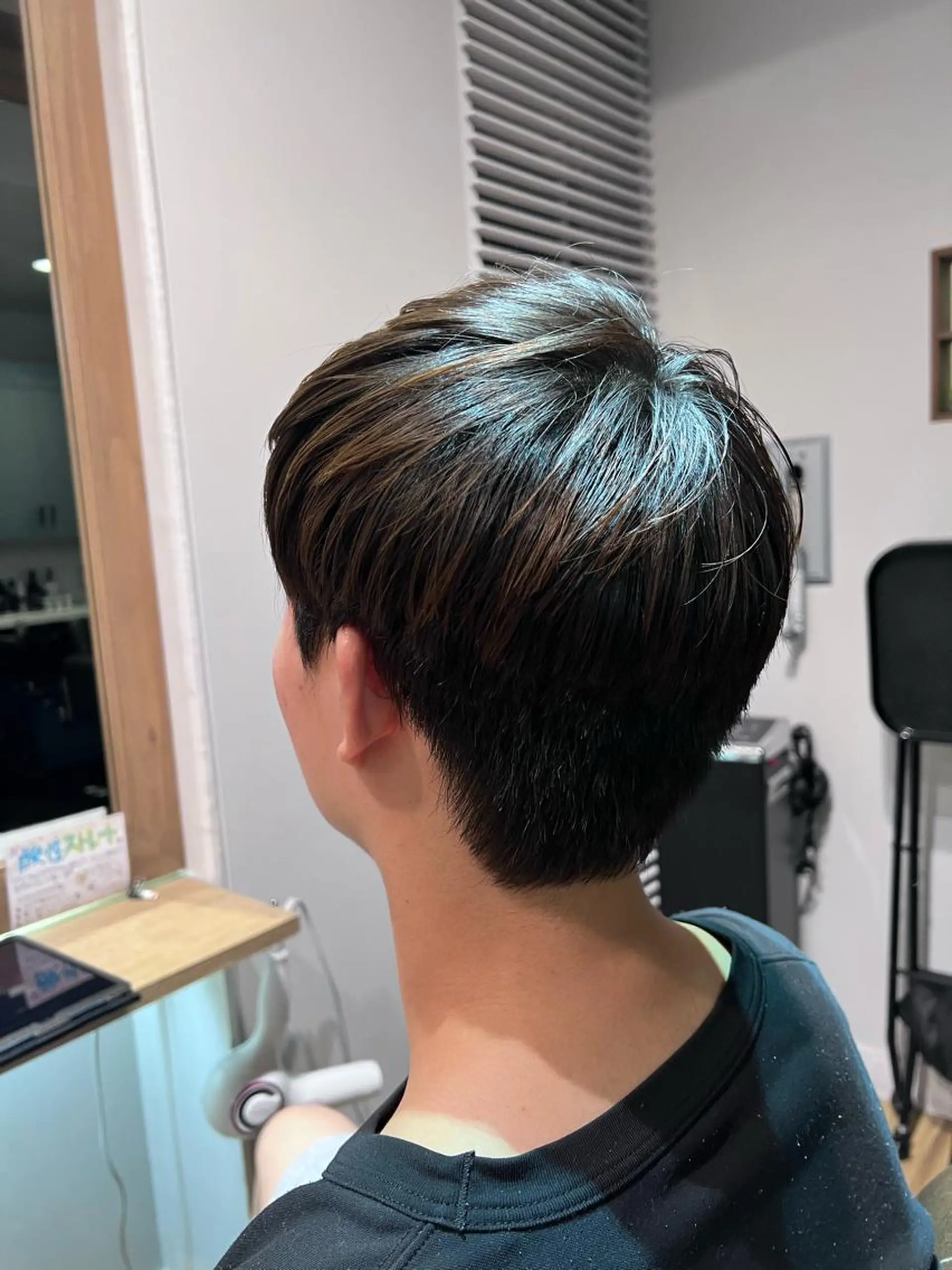 ショート ツキダテ ユイのヘアスタイル