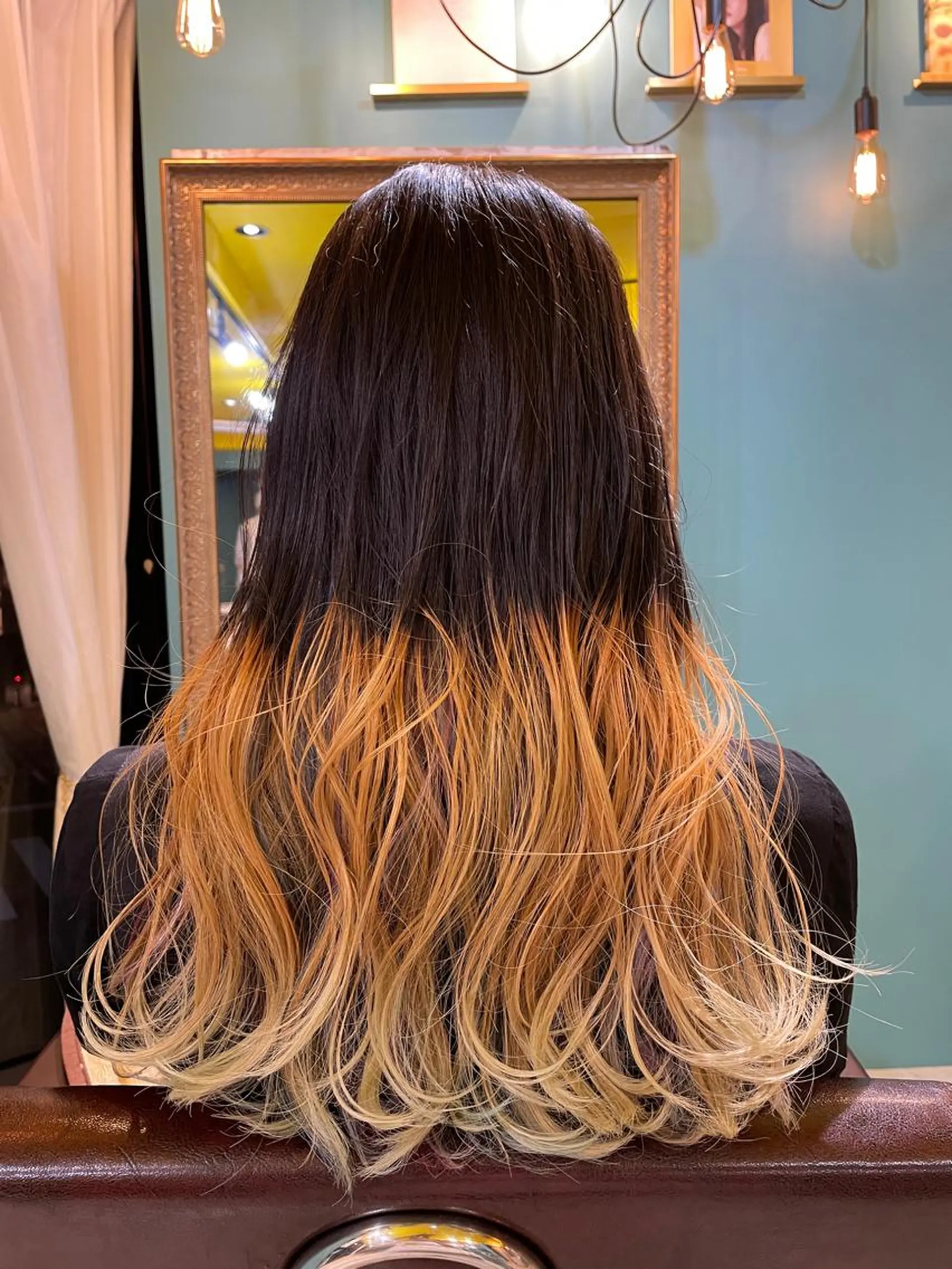ロング 末石 智のヘアスタイル