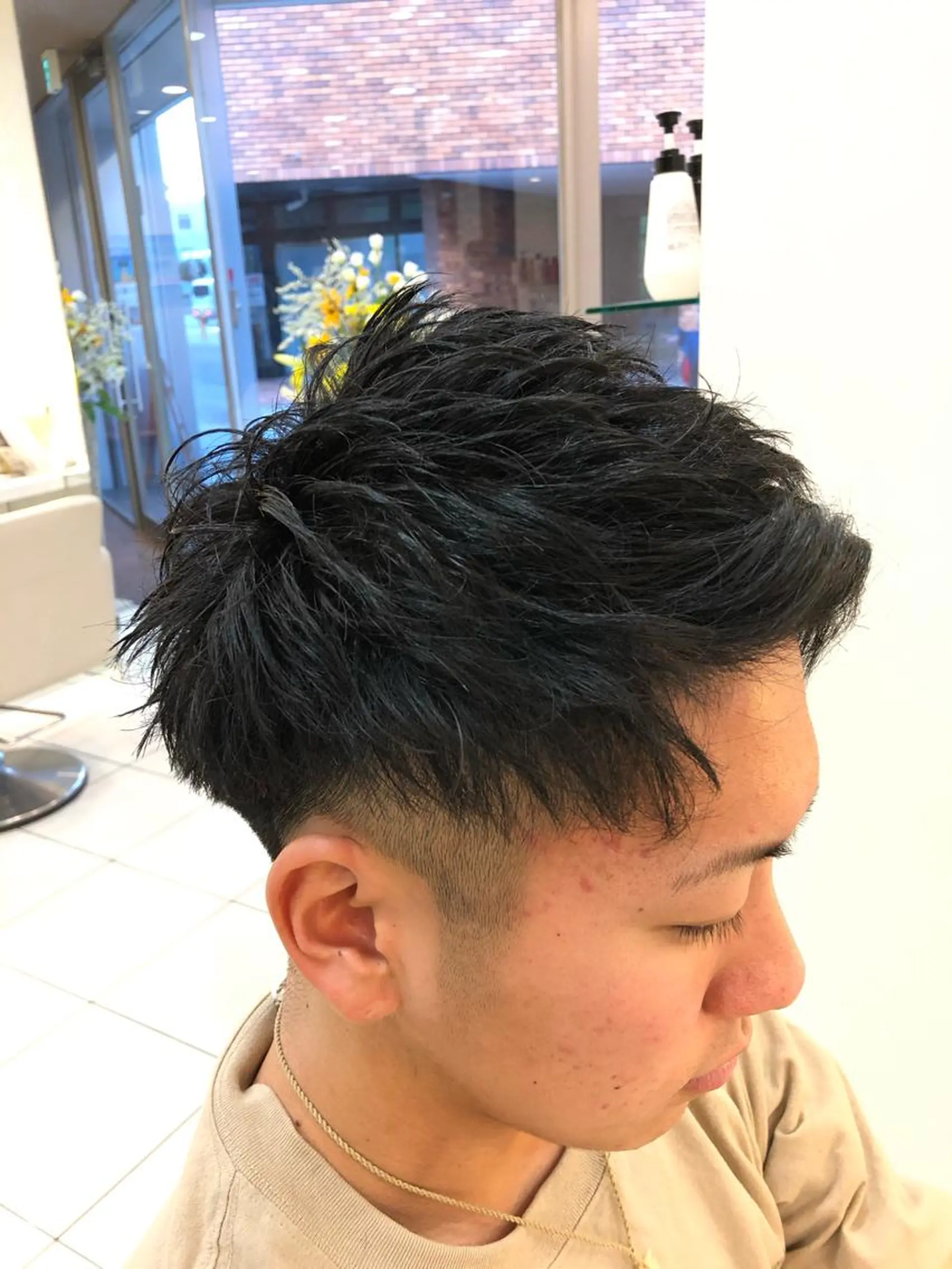 メンズ アップバング 刈り上げ カット 神田 澪史のヘアスタイル