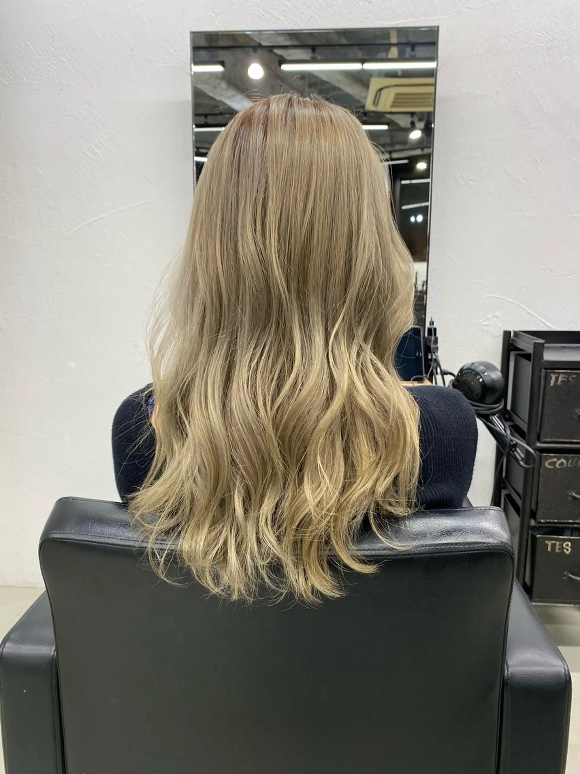 ロング カラー ヘアアレンジ ブリーチダブルカラー ハイライト/山本喜熙のヘアスタイル