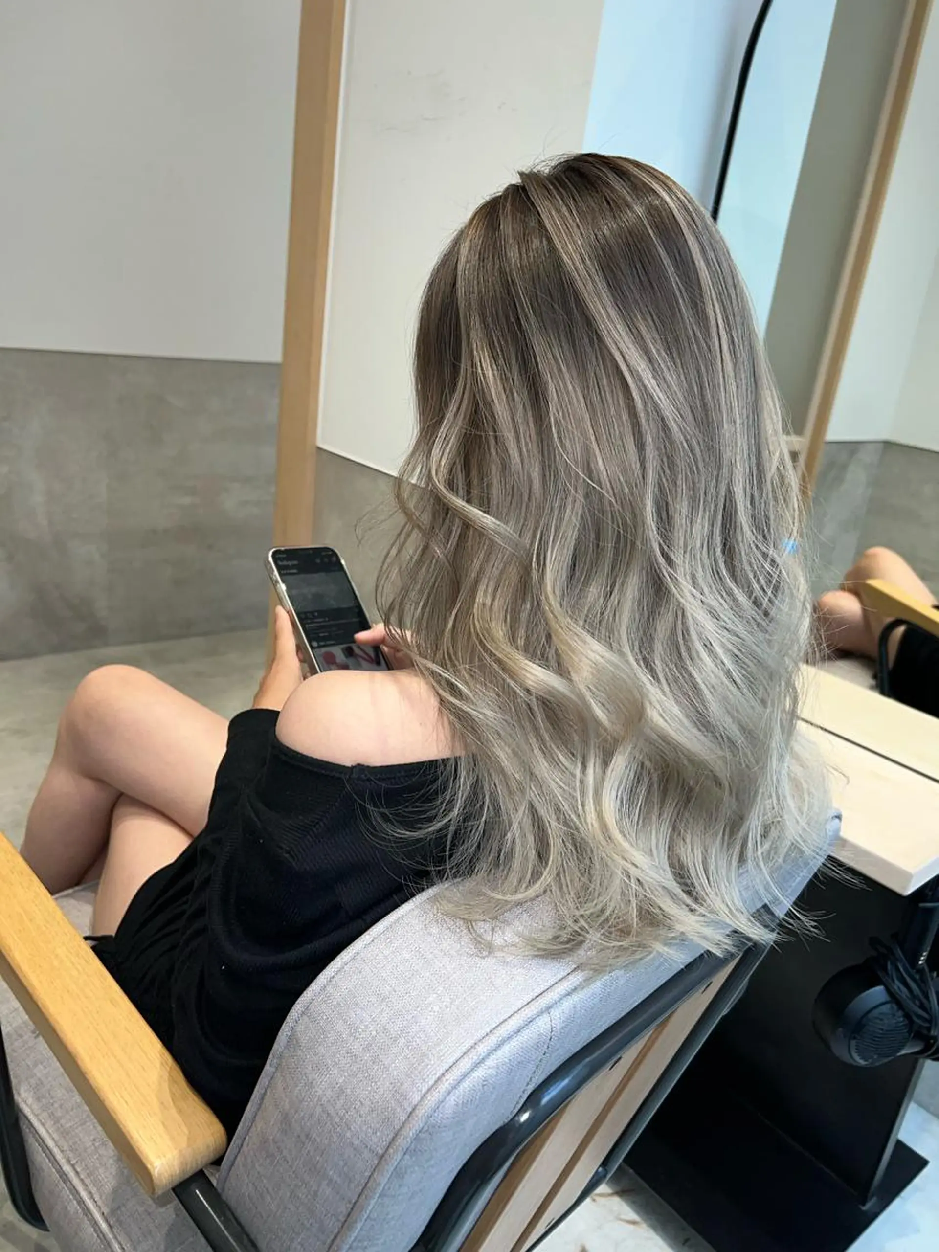 セミロング カラー ✨レイヤーカット✨ HIDEのヘアスタイル