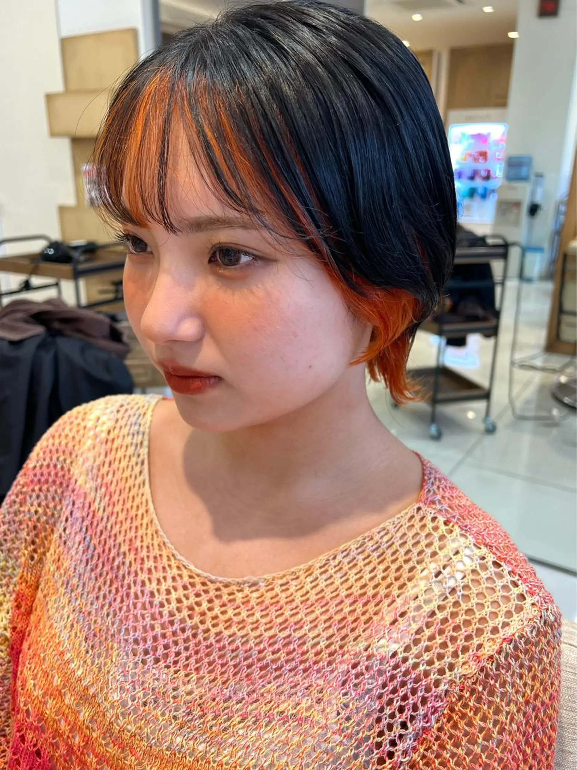 ショート カラー ヘアアレンジ ミストバング ブリーチ ダブルカラー  フェイスフレーミング インナーカラー SALOWIN藤沢店所属・サナ🌱 切りっぱなしボブのヘアスタイル