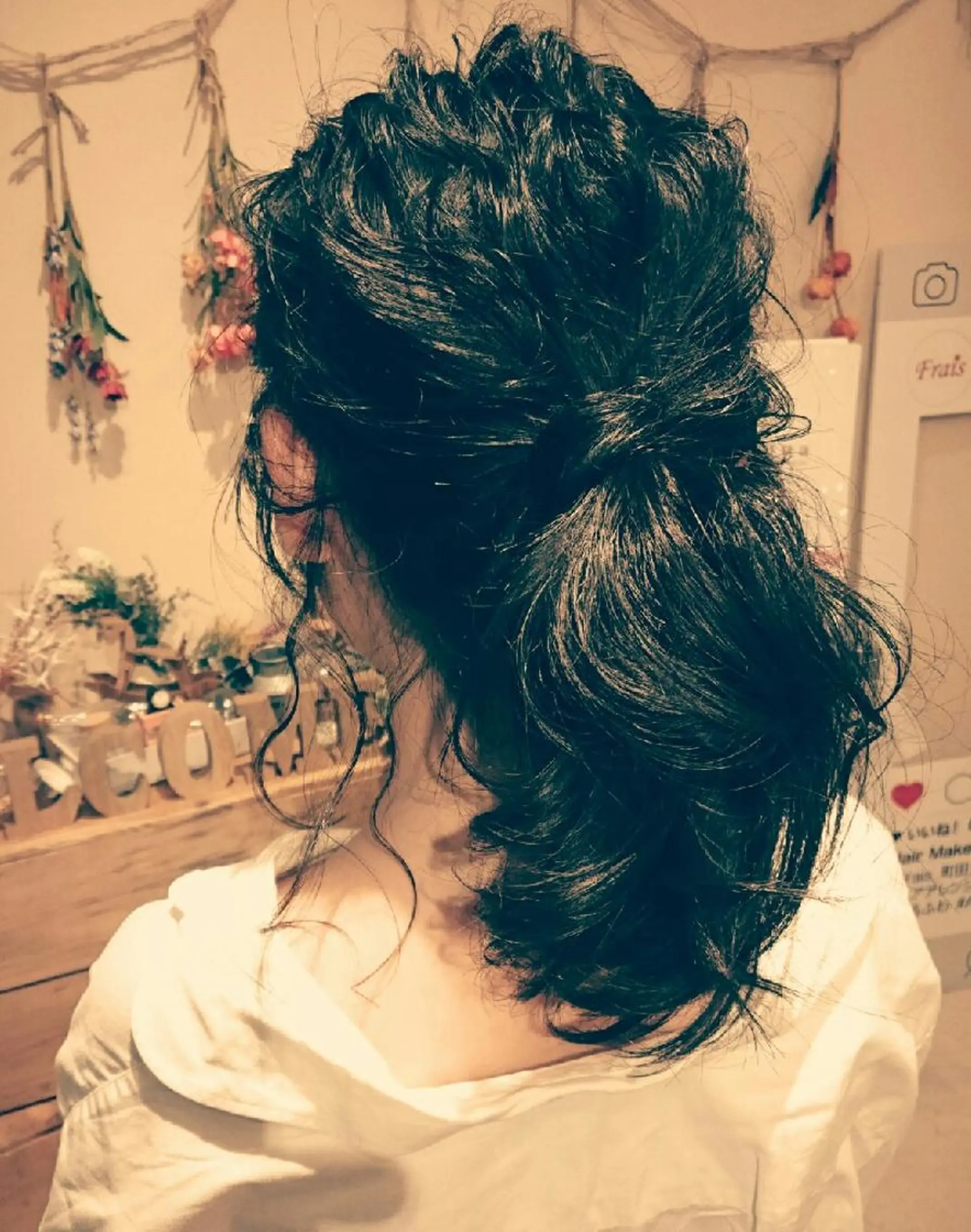 ヘアアレンジ ミディアム おくれ毛 ヘアセット/髪質改善 /カラー/TADOのヘアスタイル