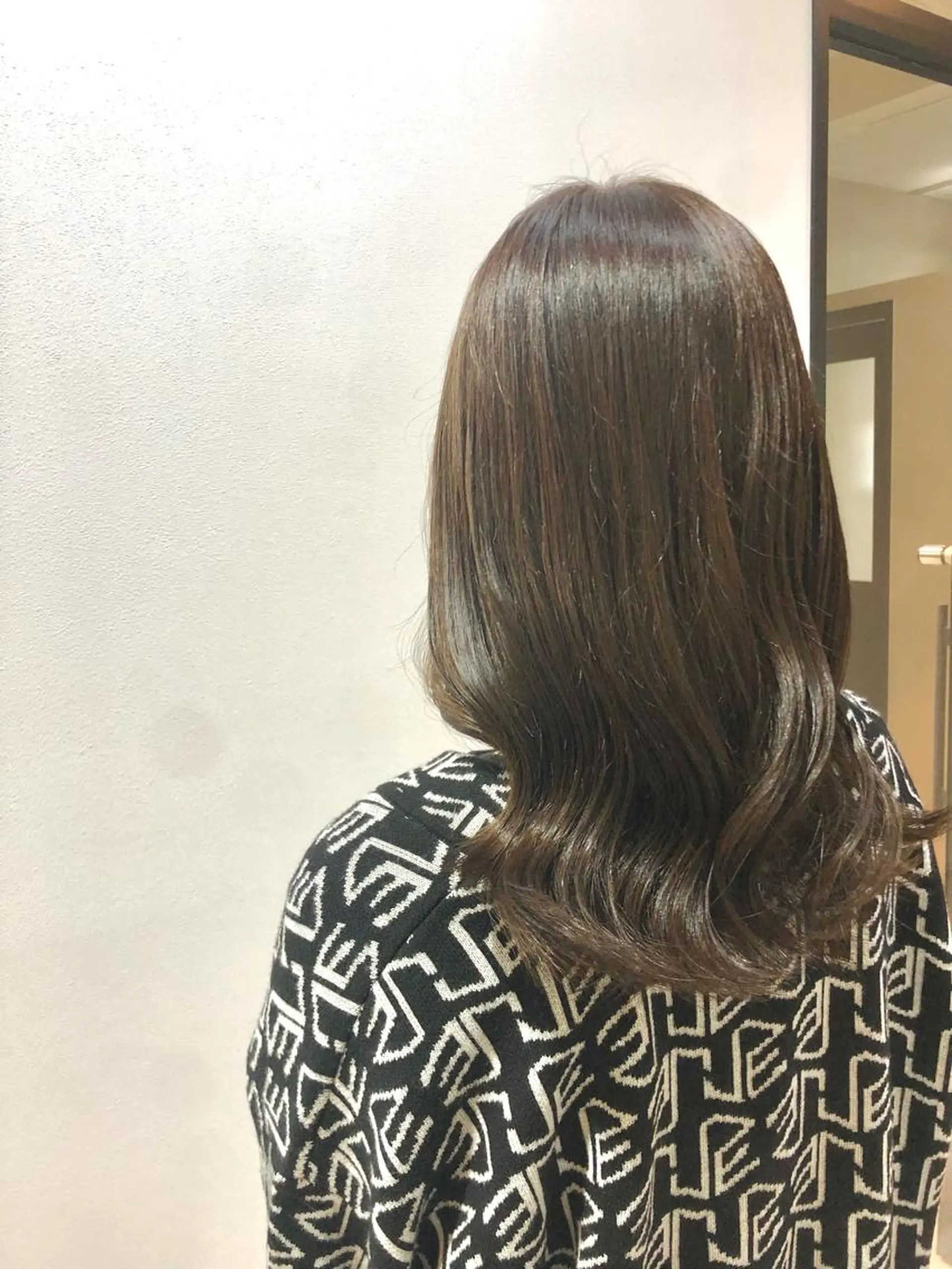 セミロング カラー ベージュカラー ブリーチ ブリーチなしカラー 顔まわり職人🇰🇷 韓国ヘア/KAITOのヘアスタイル