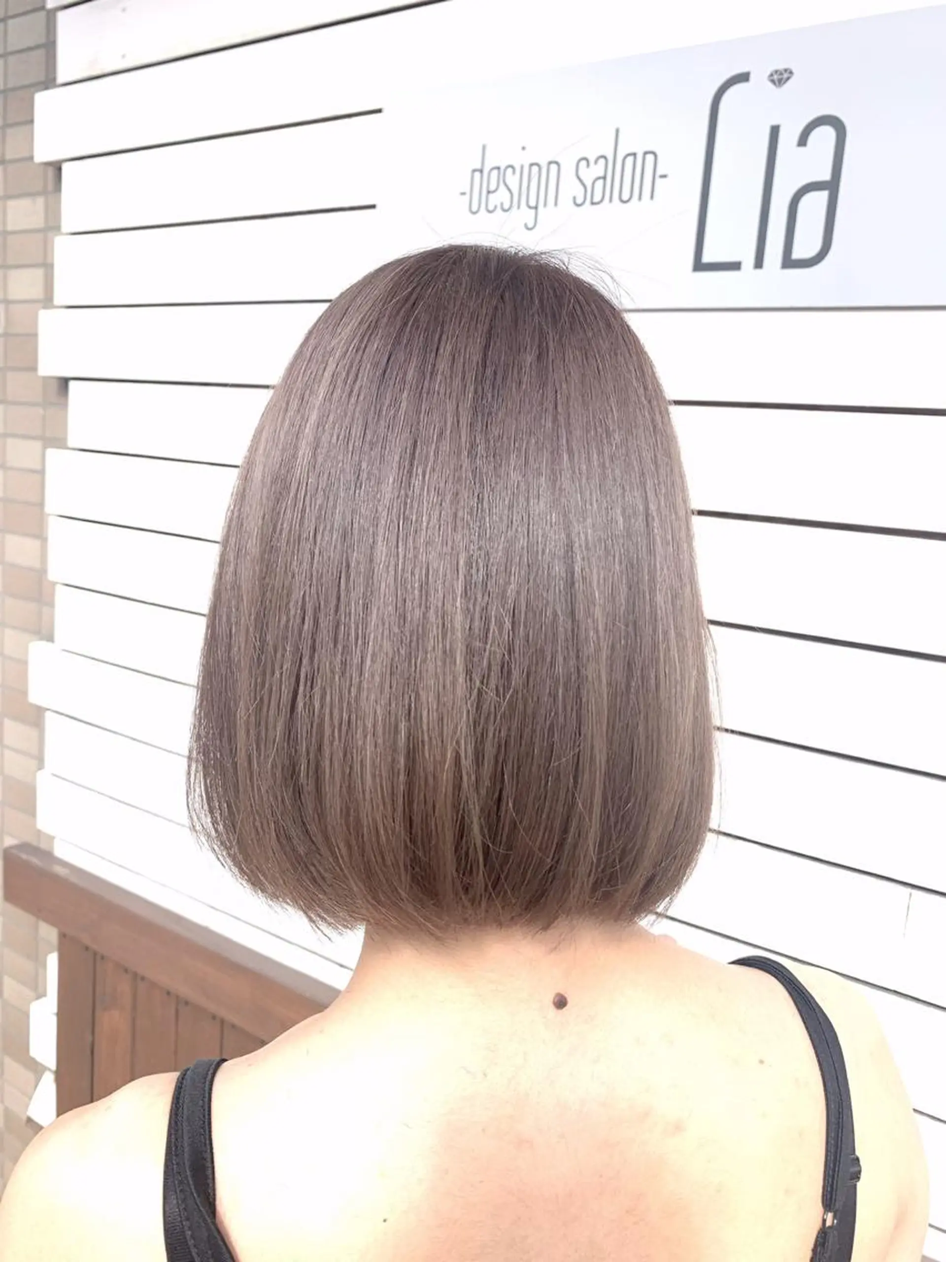 ショート DESIGNSALON LIA💎デザインサロン リア所属・レディース専用🌷咲 の垢抜けブリーチ部屋のヘアスタイル