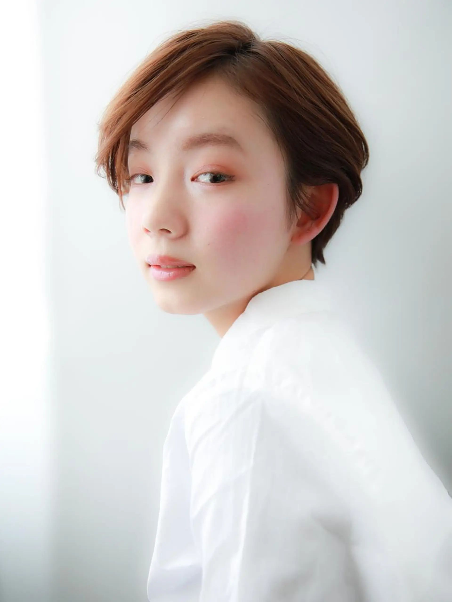 ショート カラー レイヤーカット✂️ 横浜No1♡下鳥翔子のヘアスタイル