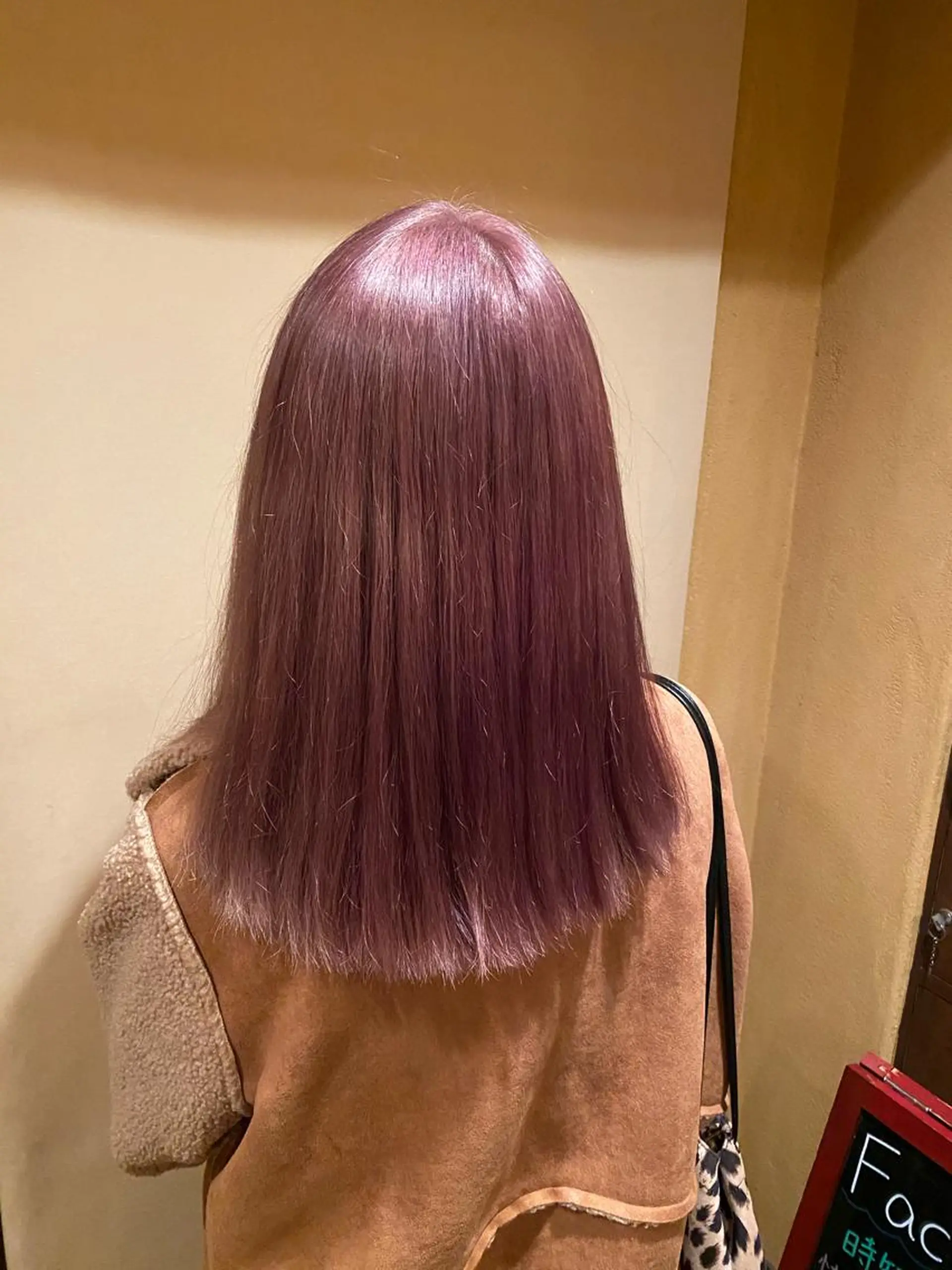 ミディアム カラー ベージュカラー ピンクカラー ピンクベージュ 太田 康治のヘアスタイル