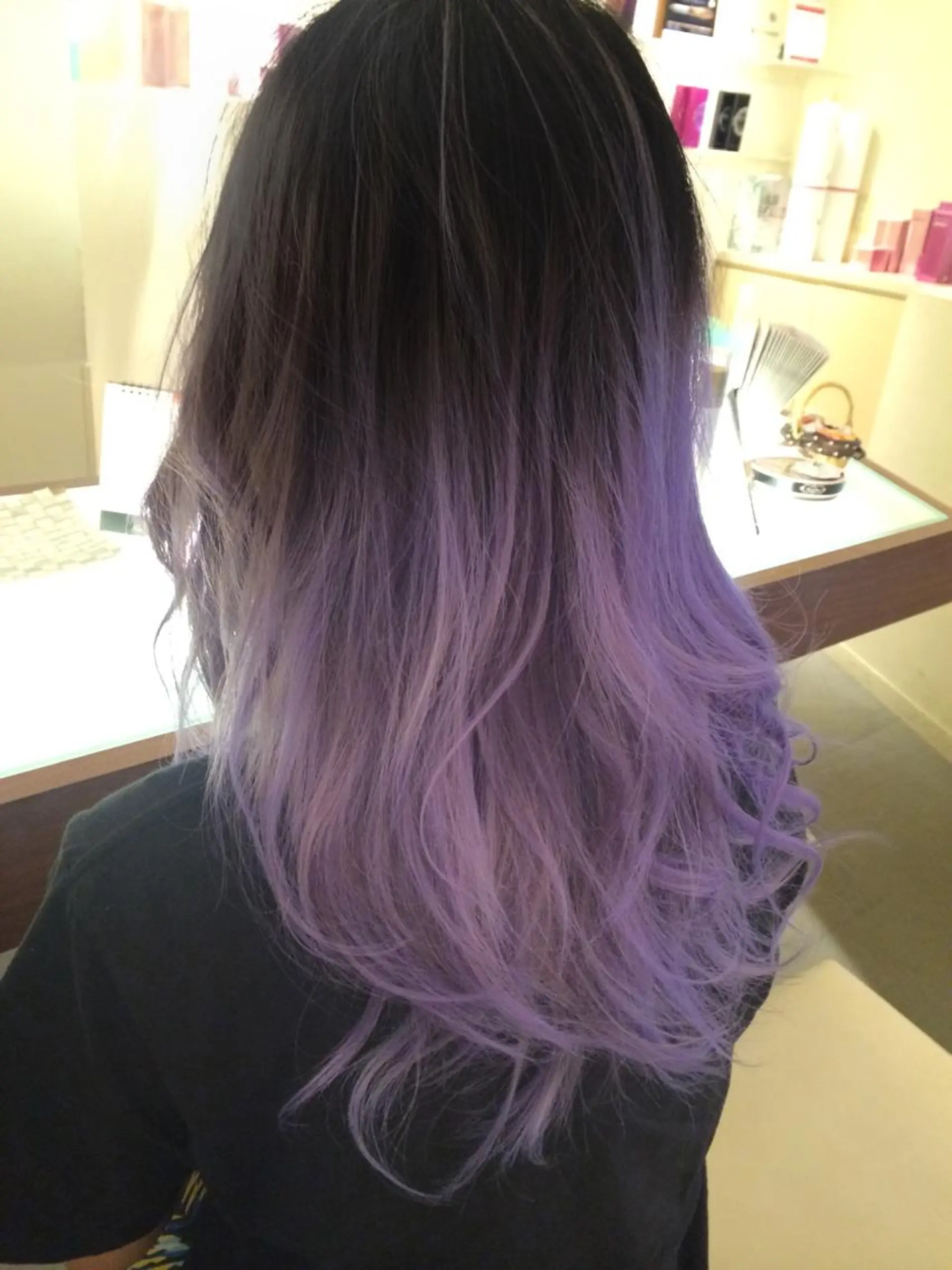 セミロング カラー ブリーチ 上原 聡良(akira)のヘアスタイル