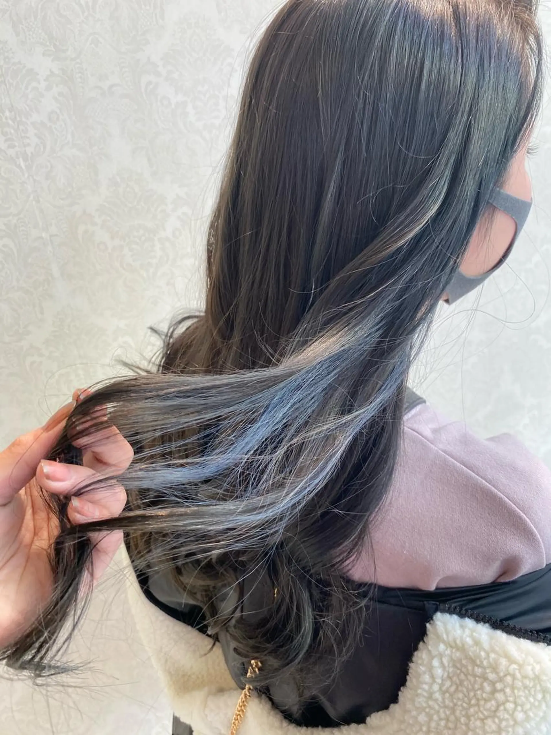 ロング カラー ブルーカラー イヤリングカラー デザインカラー✨新倉 佑奈のヘアスタイル