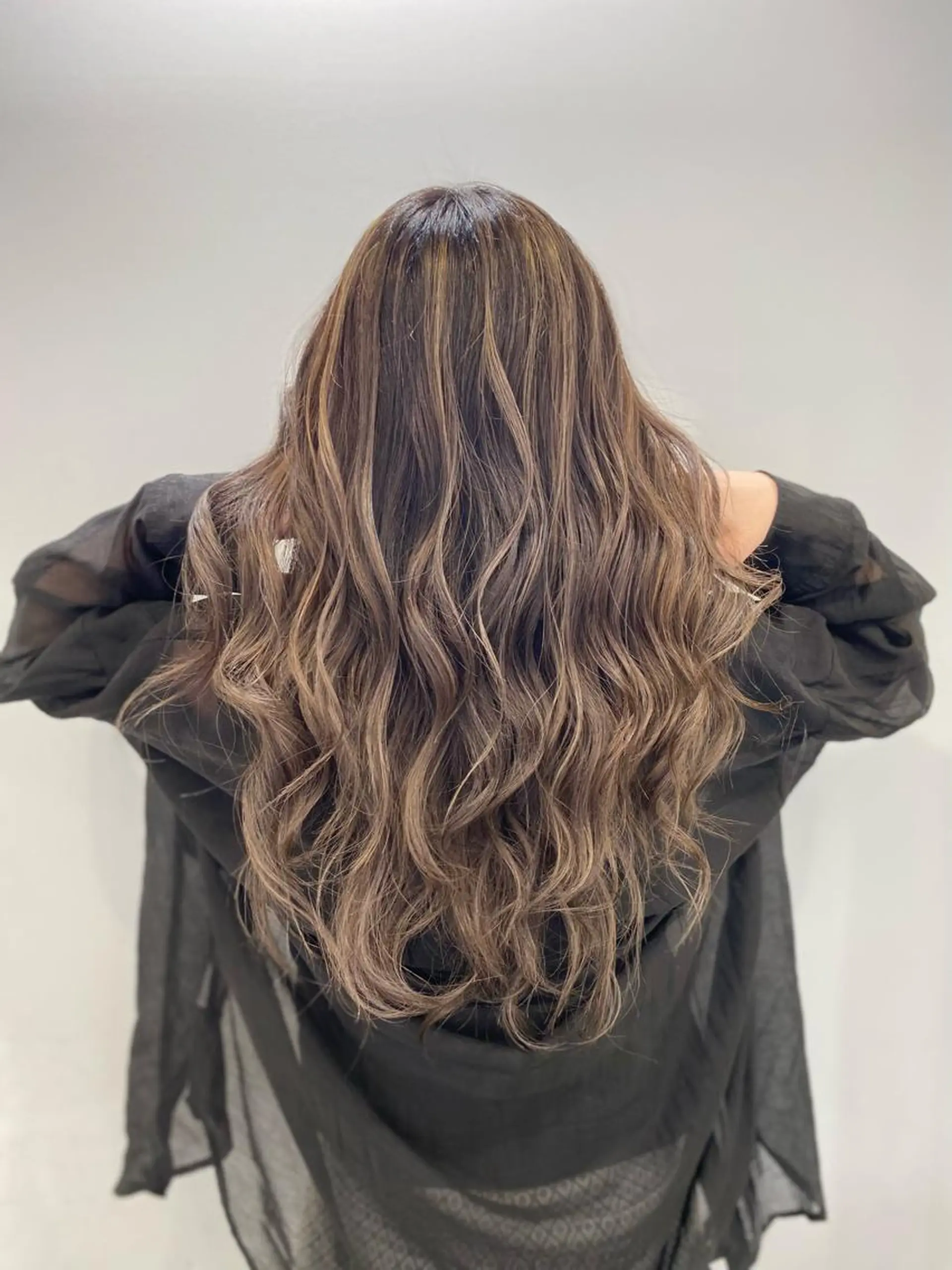 ロング カラー バレイヤージュ レイヤーカット opus 店長大和 レイヤー/赤み消しのヘアスタイル