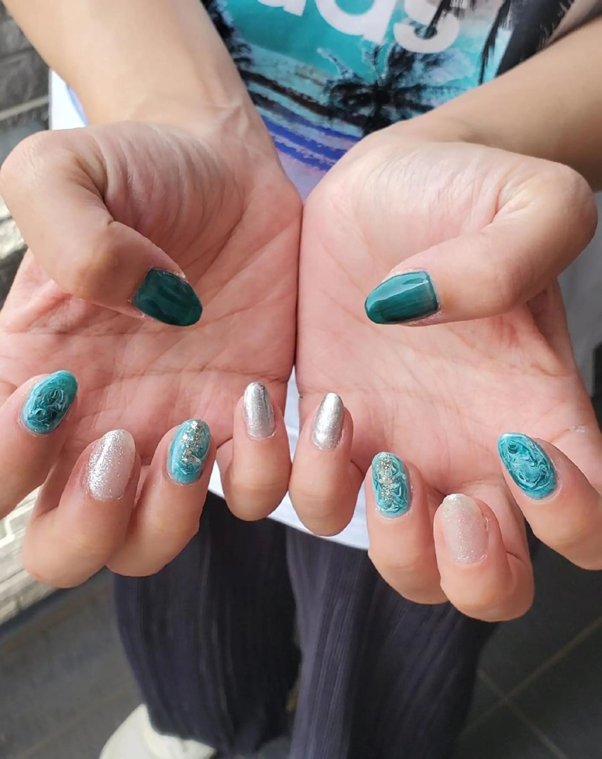 ネイル ニュアンスネイル シンプルネイル Lakalani ネイルボディHaruのエステ・リラクイメージ