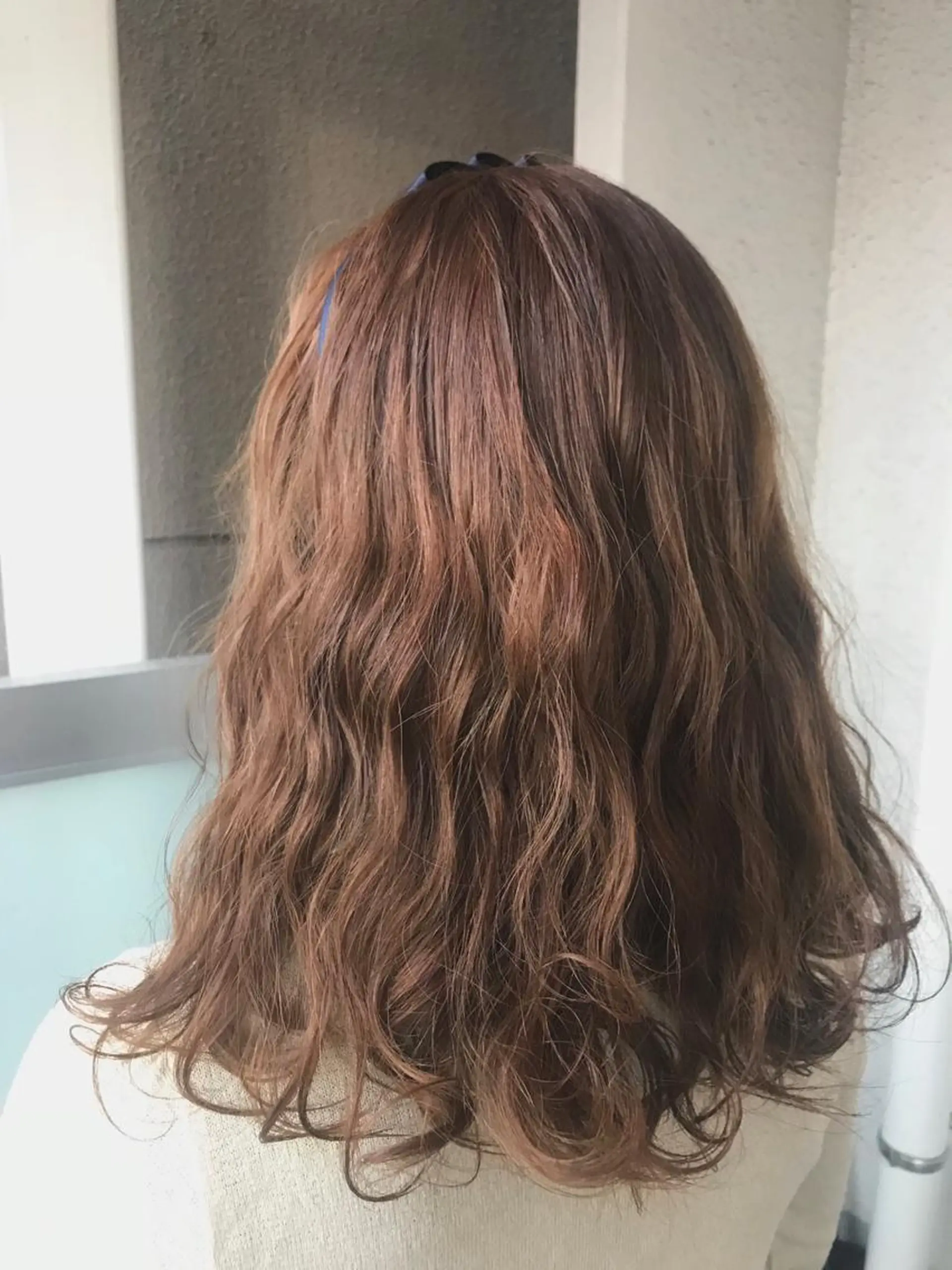 セミロング カラー 岩谷/ブリーチ 🪽透明感カラーのヘアスタイル