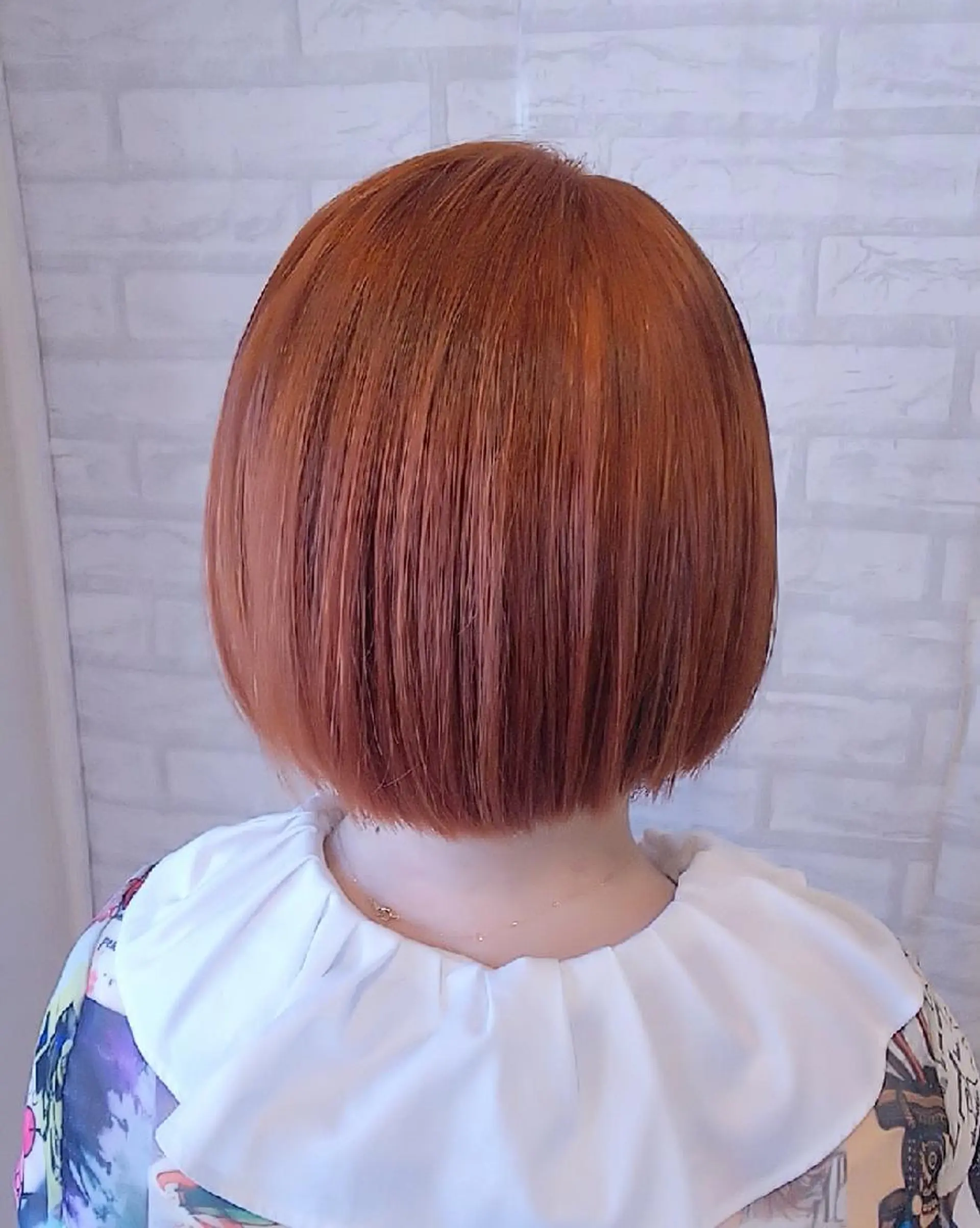 ショート カラー オレンジ RU RIのヘアスタイル