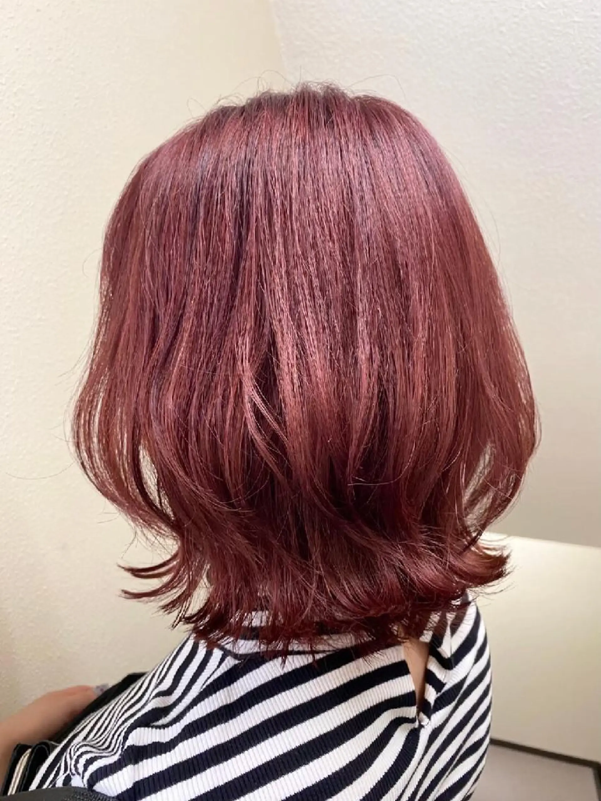 ミディアム カラー パーマ メンズ ヘアアレンジ マツエク・マツパ キッズ ネイル メンズバレイヤージュ メンズブリーチ メンズハイライト メンズインナーカラー メンズ韓国風 カラー特化サロン Eir心斎橋のヘアスタイル