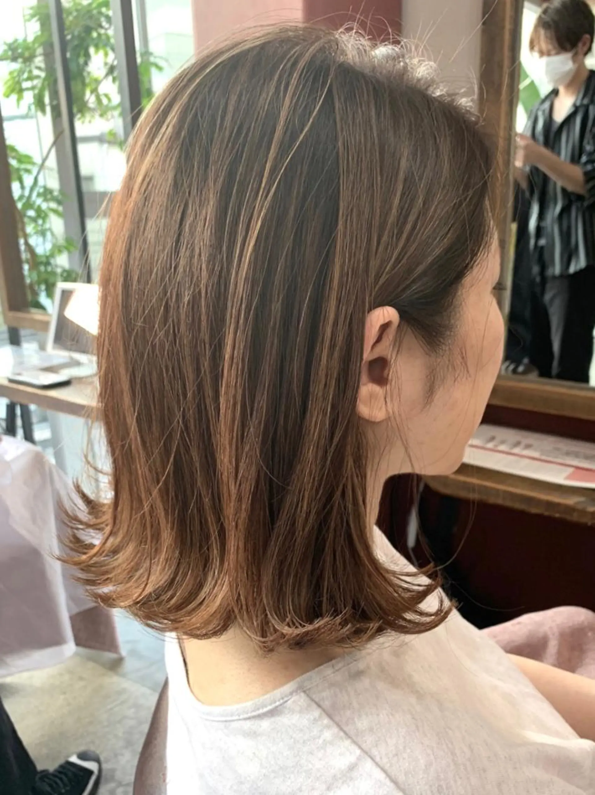 ミディアム 福地 礼奈のヘアスタイル