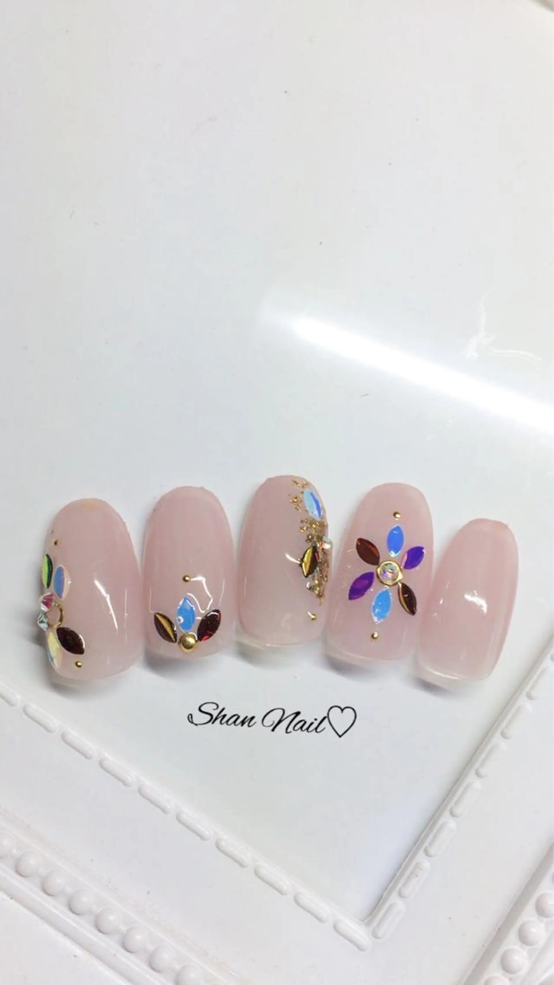 ネイル Shan Nailのネイルデザイン