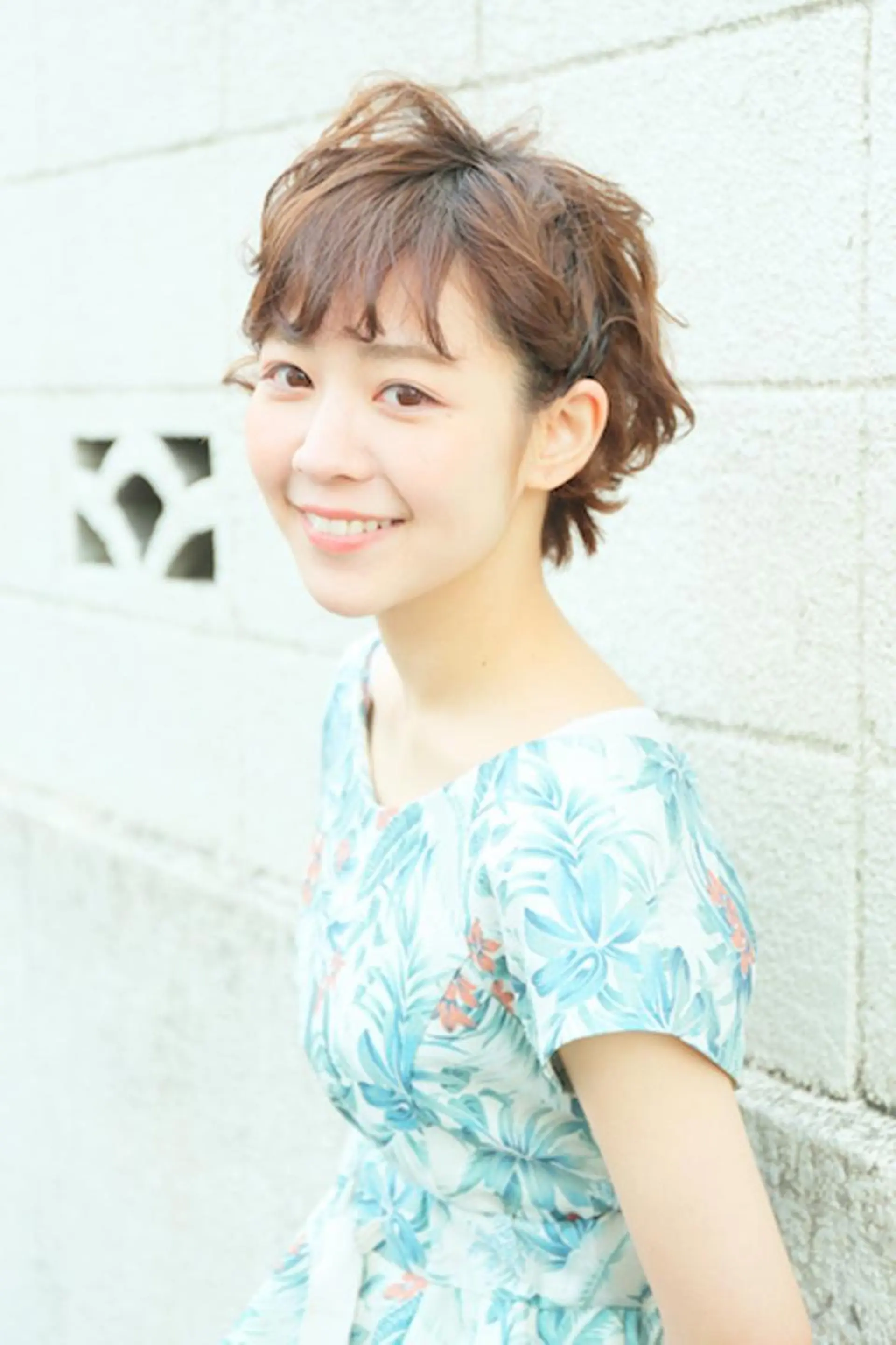 ショート カラー アルファ シェリのヘアスタイル