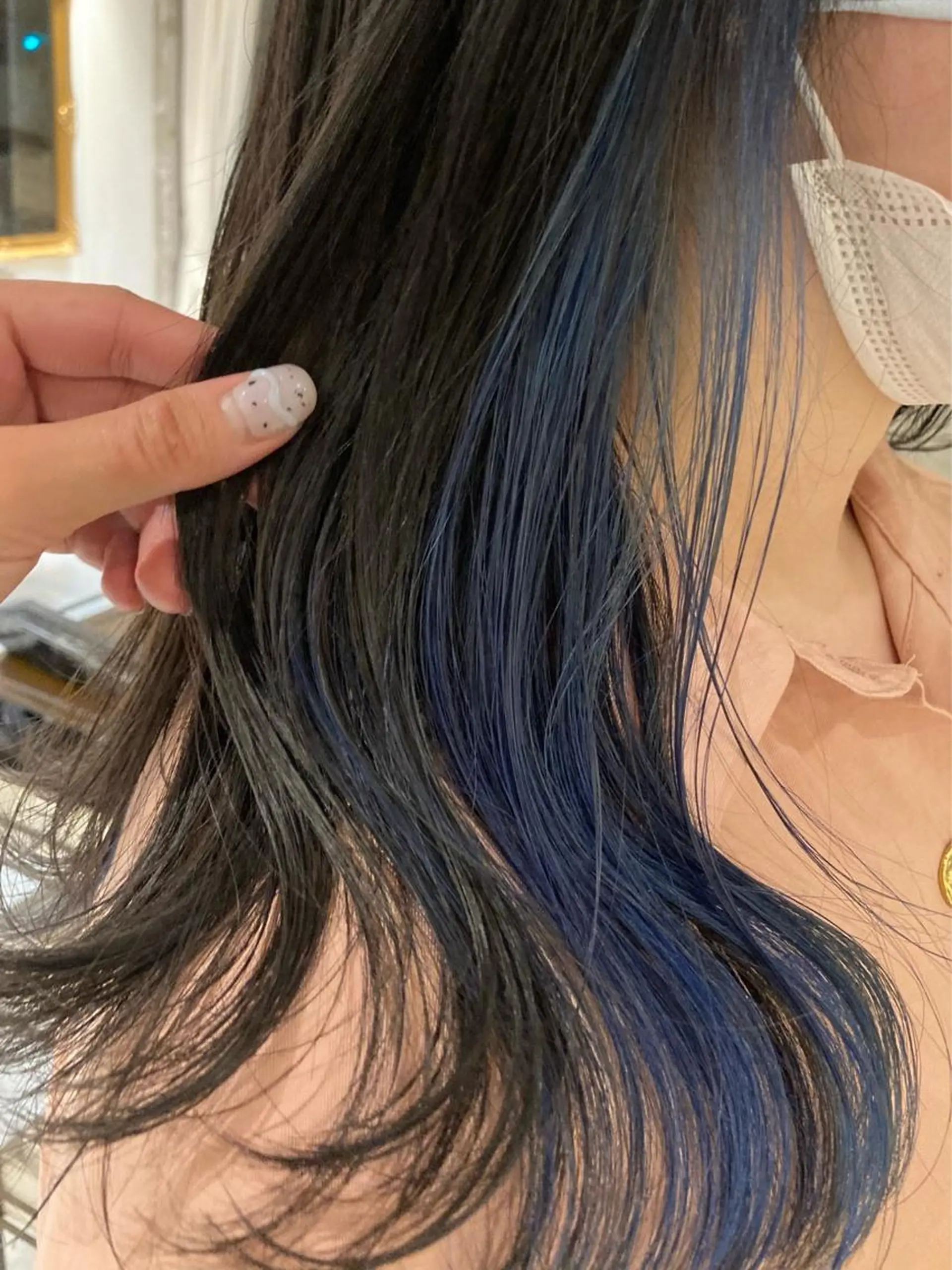 カラー インナーカラー KANO🌷 艶カラーのヘアスタイル