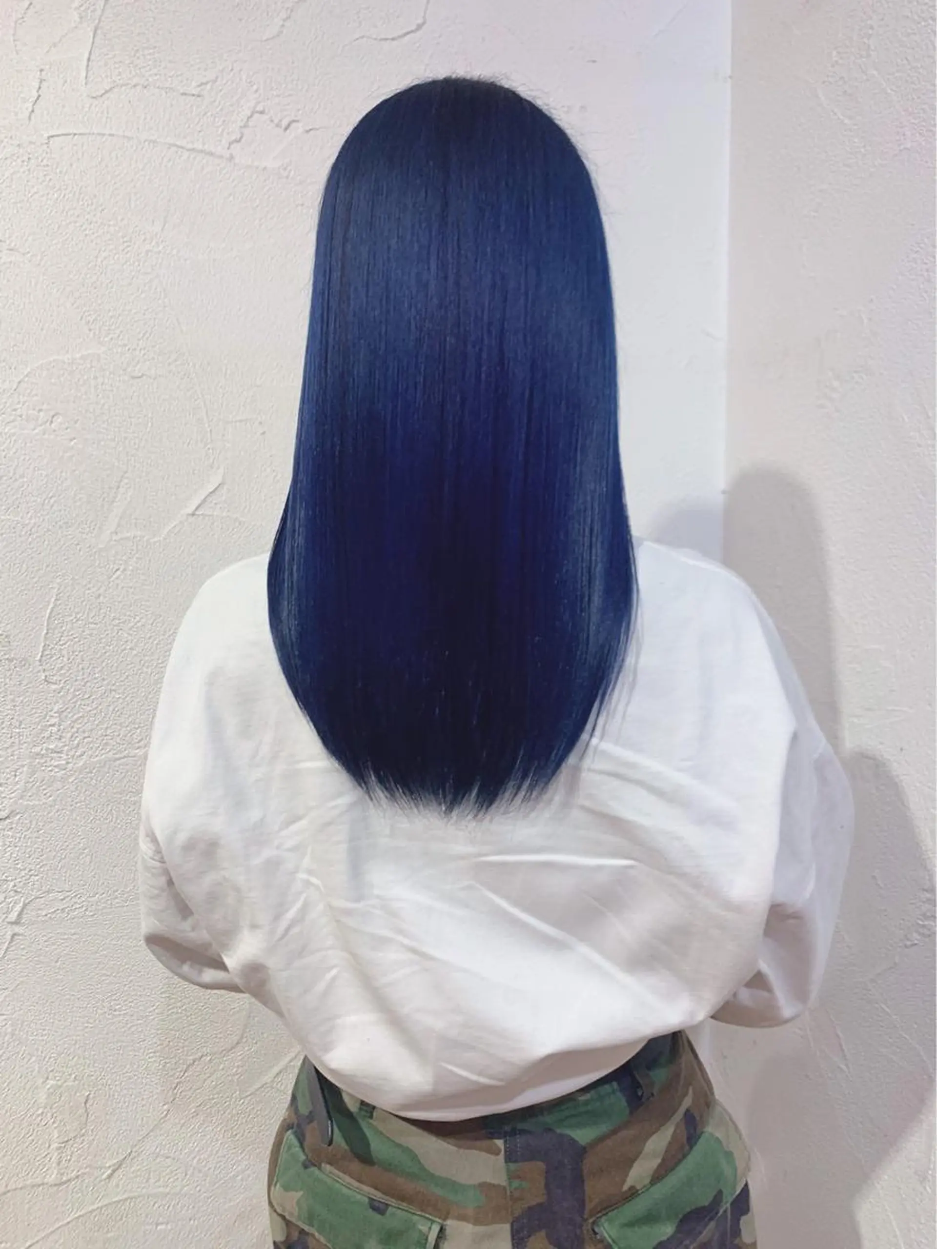 ロング カラー ブルーカラー 藤井 貴美子のヘアスタイル