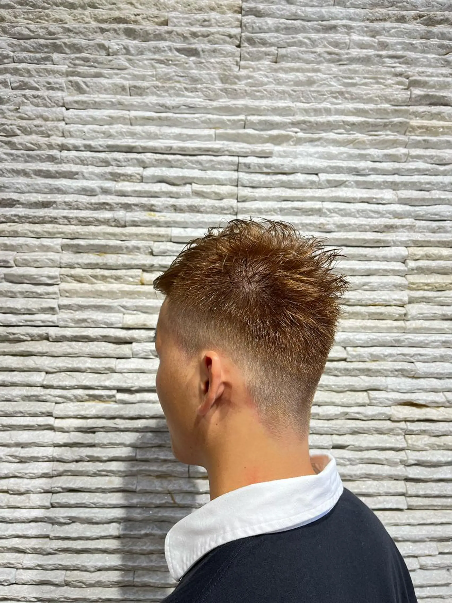 ショート カラー メンズ カット ヘアカラー メンズカット デザインカラーのヘアスタイル