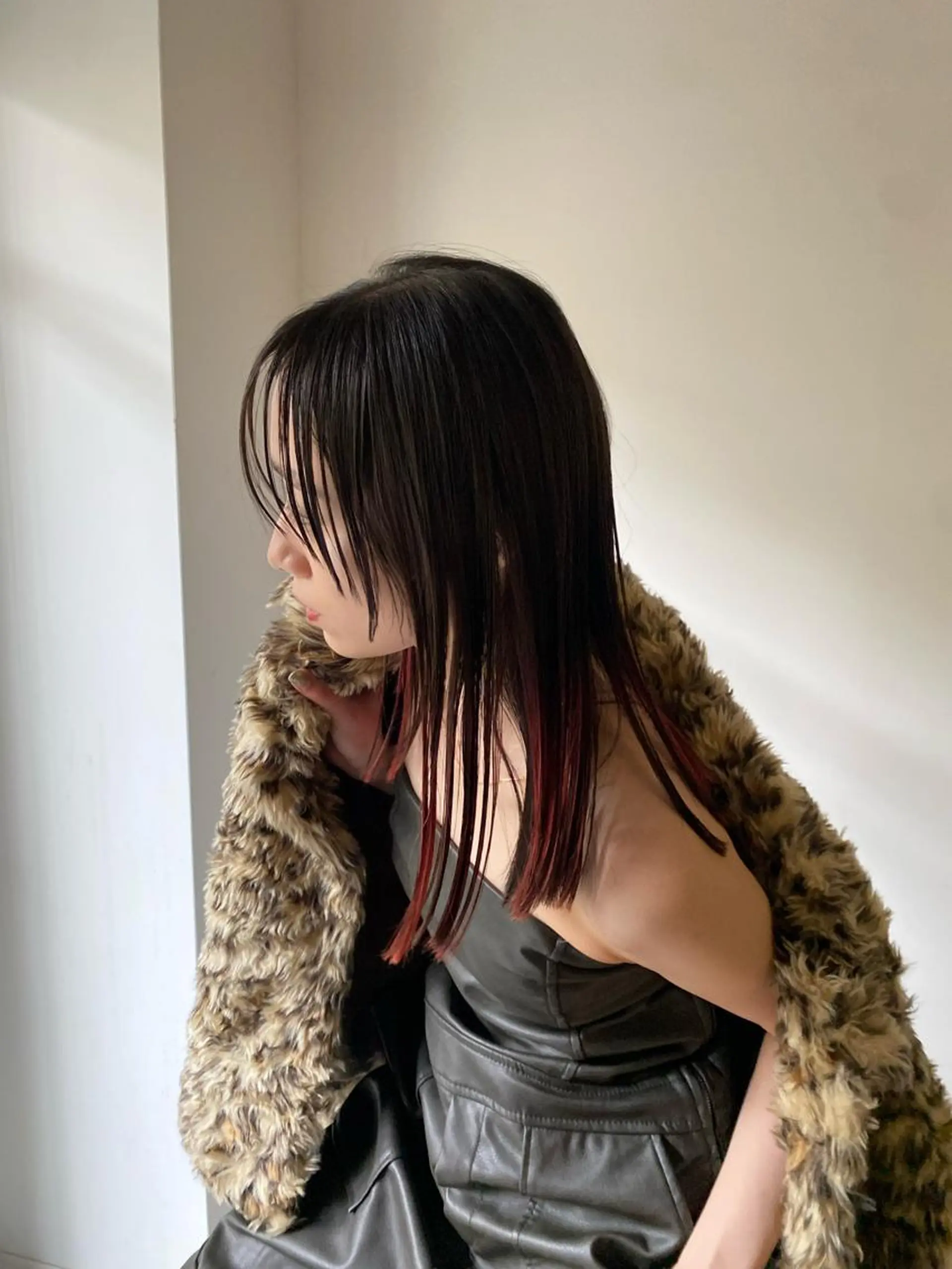 ミディアム カラー レイヤーカット/ ダブルカラーサクライのヘアスタイル