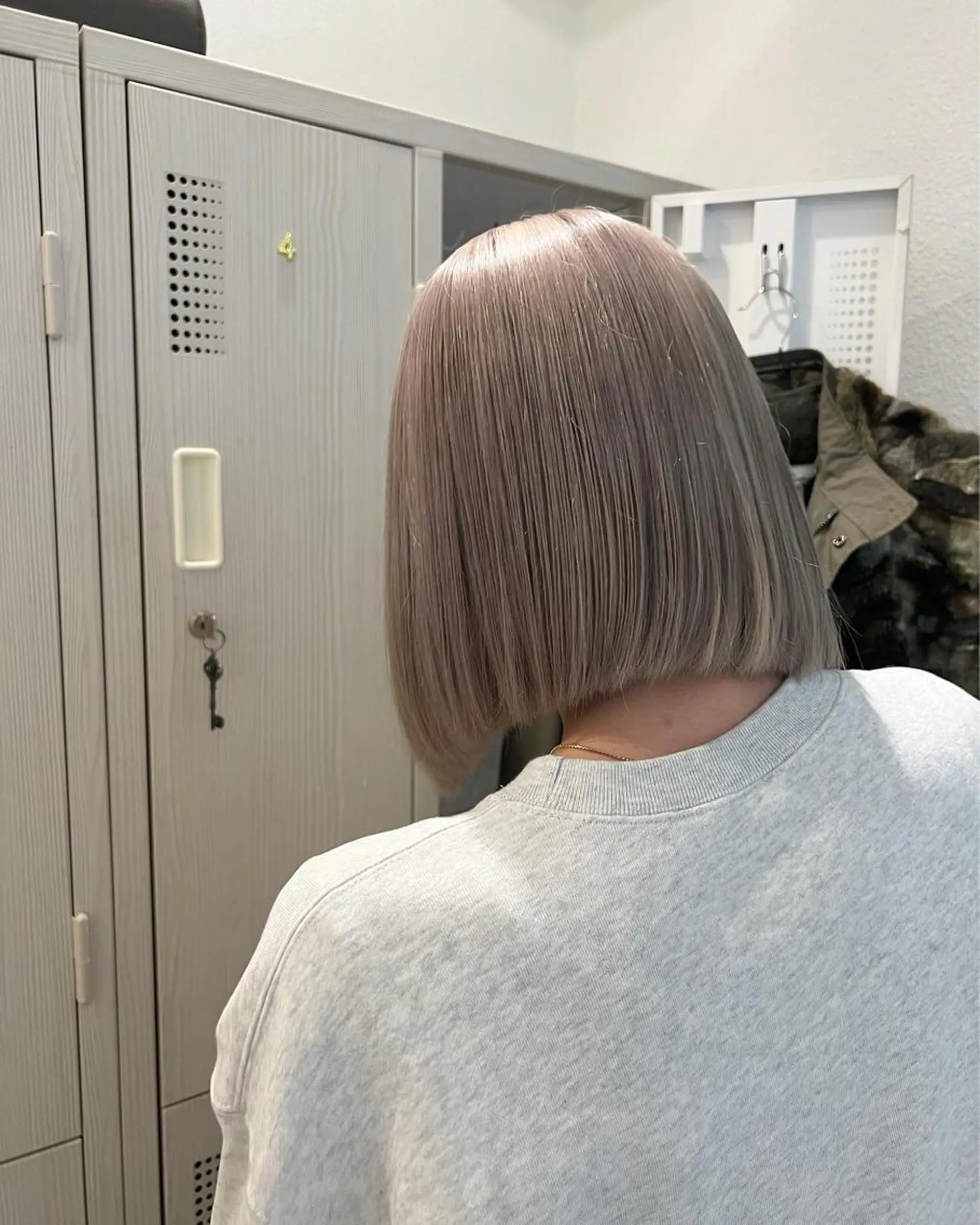 ミディアム カラー カット ヘアカラー トリートメント ブリーチ特化 梅田本多翔のヘアスタイル