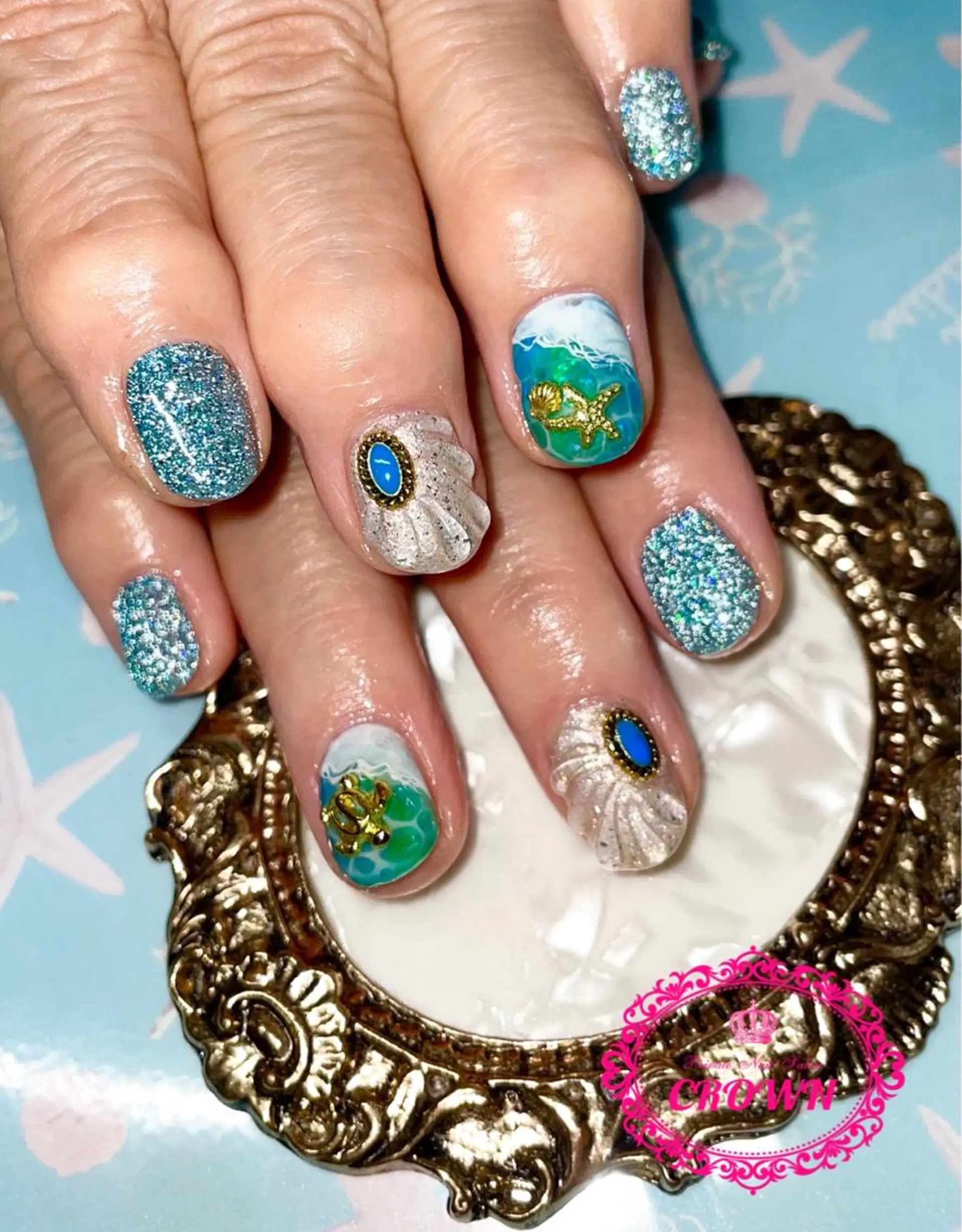 ネイル ハンドネイル CROWN プライベートサロンのネイルデザイン