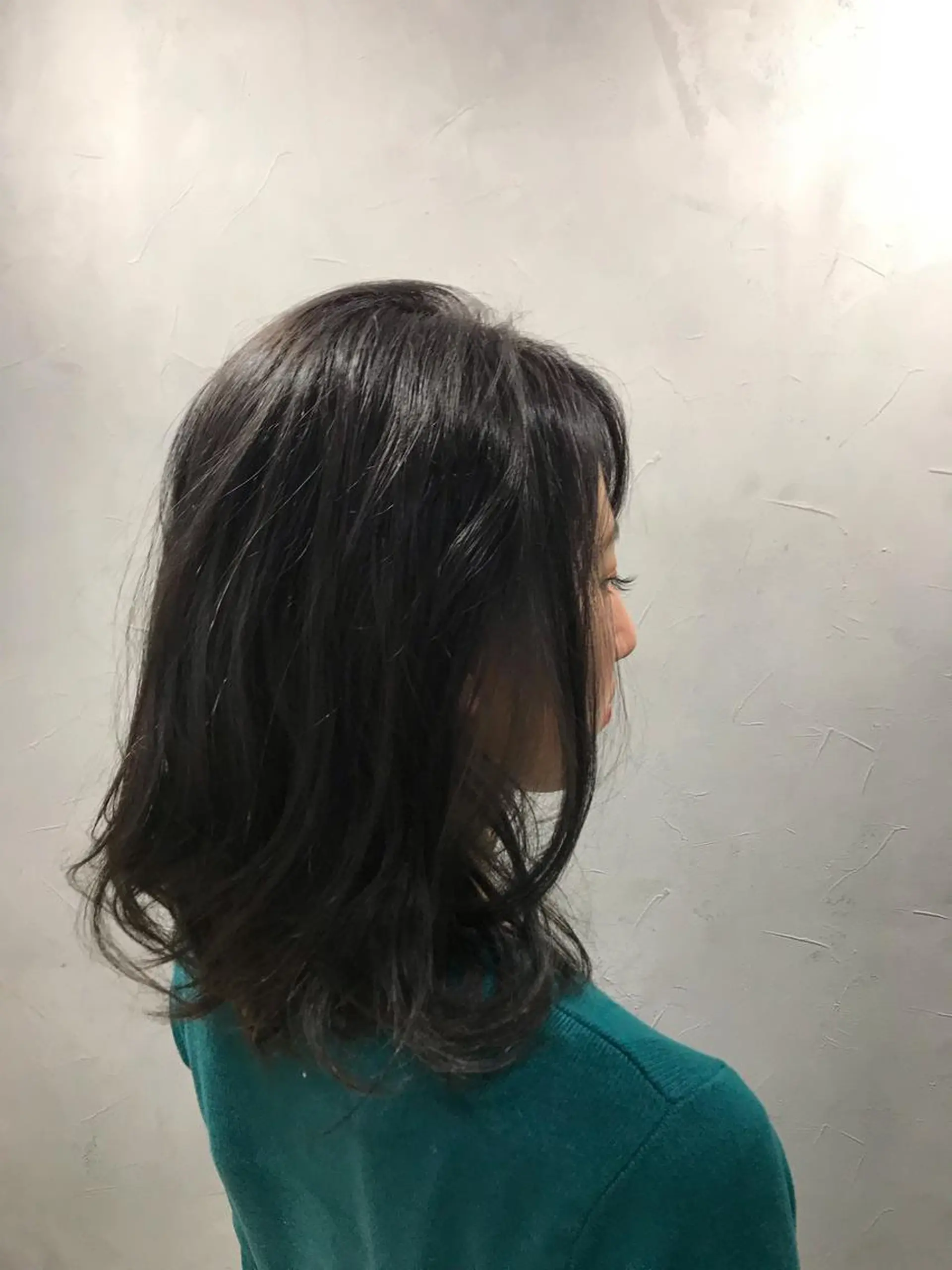 ミディアム カット ヘアカラー EIGHT second【エイトセカンド】所属・江畑 匠 新宿三丁目 徒歩30秒⭐️のヘアスタイル