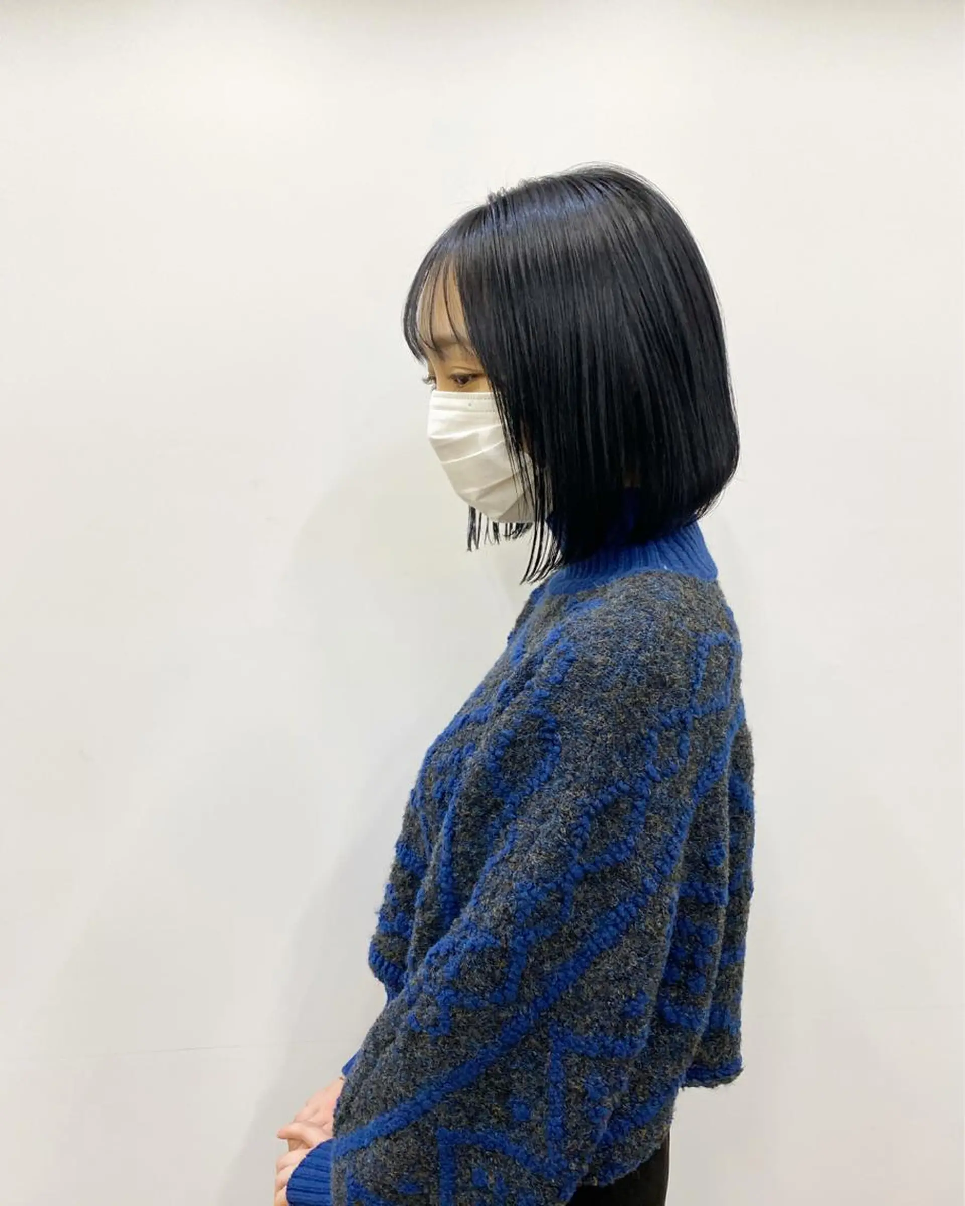 ミディアム stylist トモヤのヘアスタイル